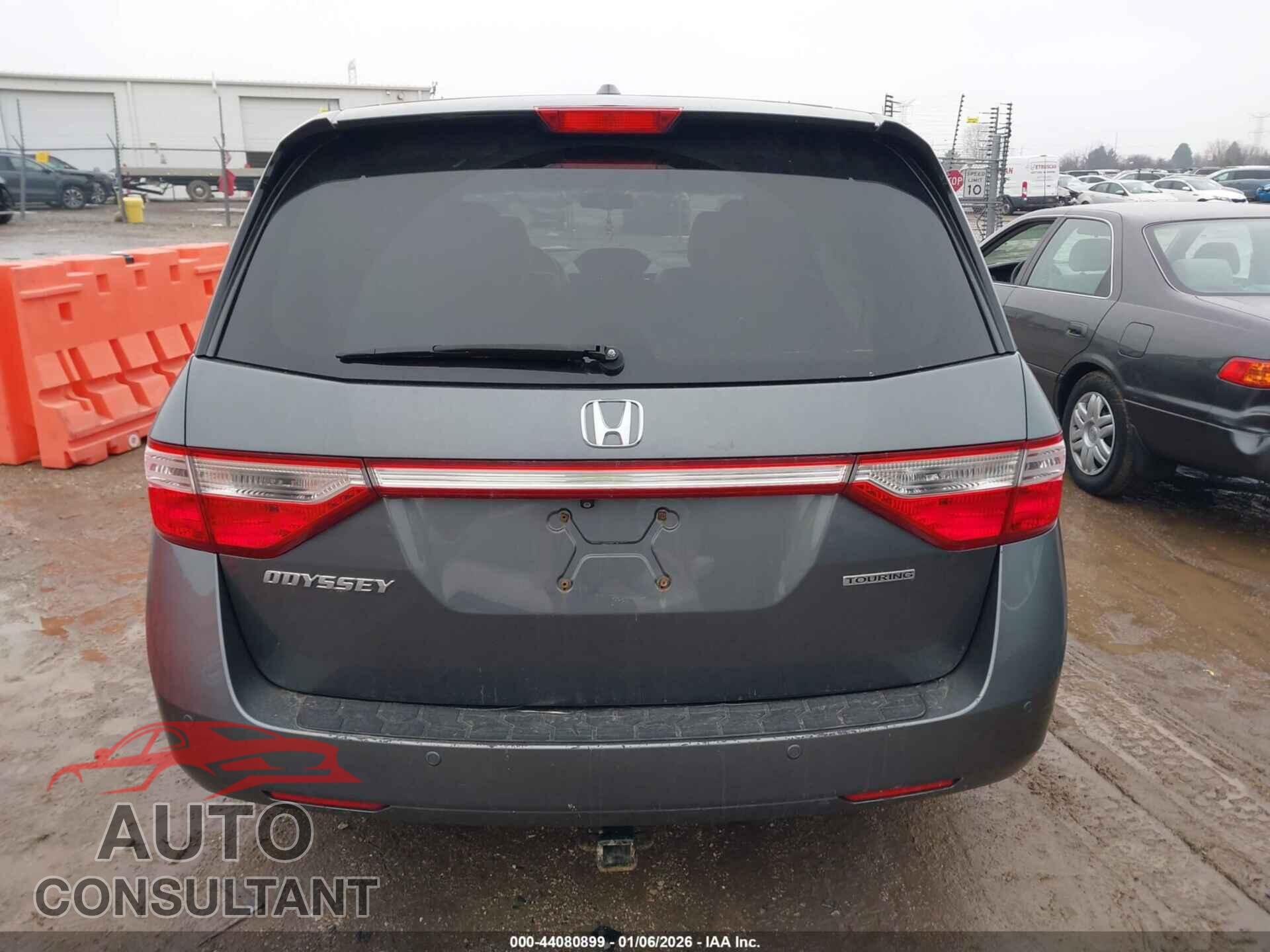 HONDA ODYSSEY 2013 - 5FNRL5H98DB010300