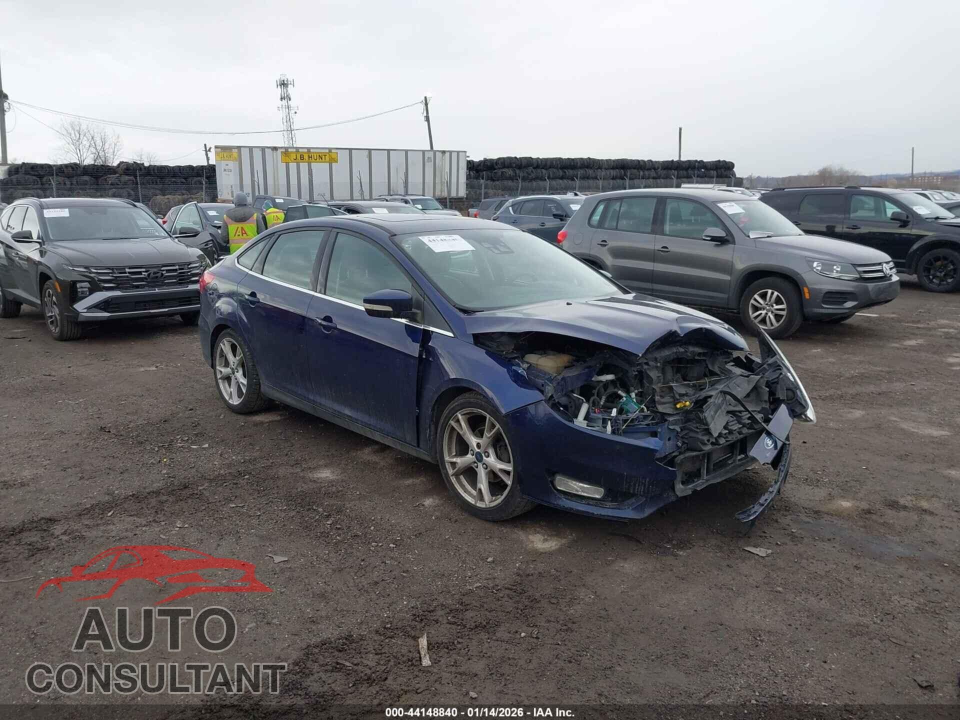 FORD FOCUS 2016 - 1FADP3J20GL229386