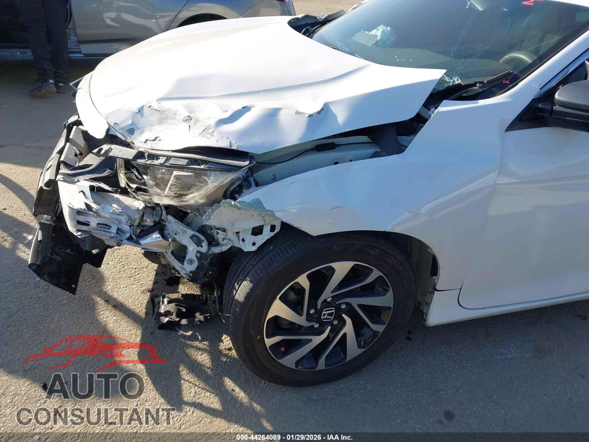 HONDA CIVIC 2017 - 2HGFC4B02HH301724