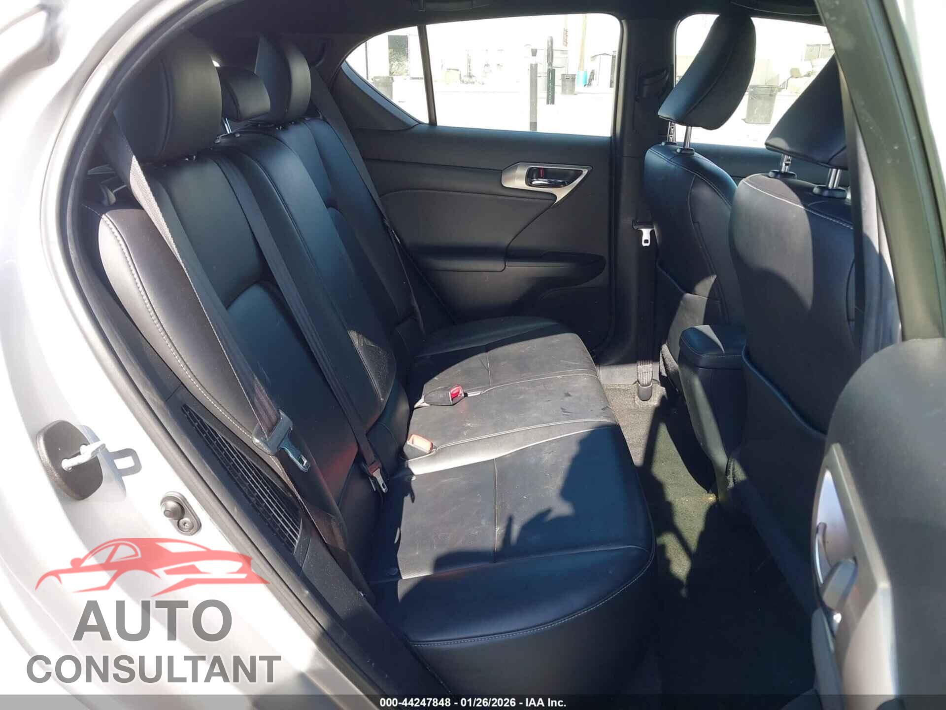 LEXUS CT 200H 2015 - JTHKD5BH3F2210830