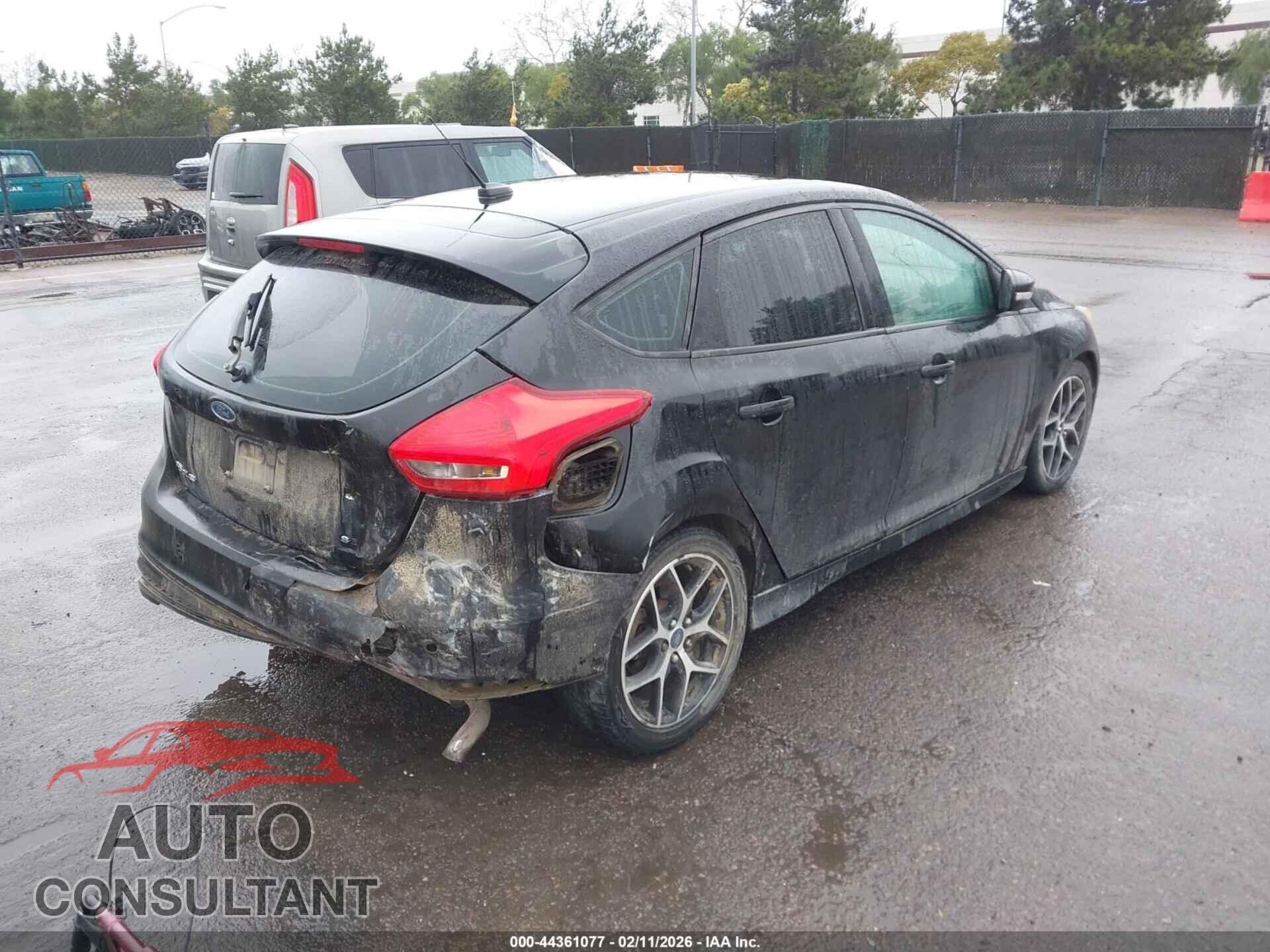 FORD FOCUS 2015 - 1FADP3K23FL375309