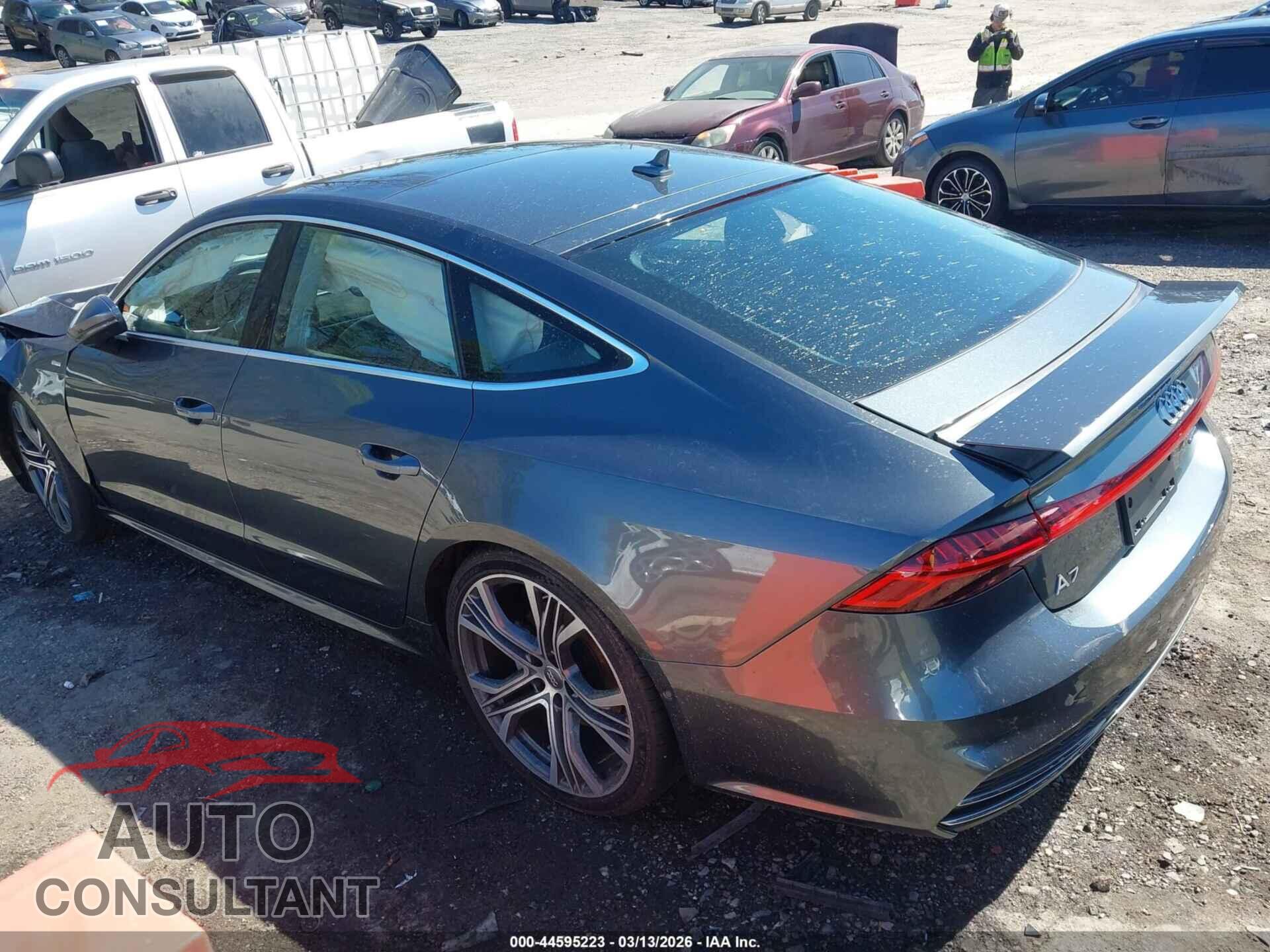 AUDI A7 2019 - WAUV2AF20KN102304