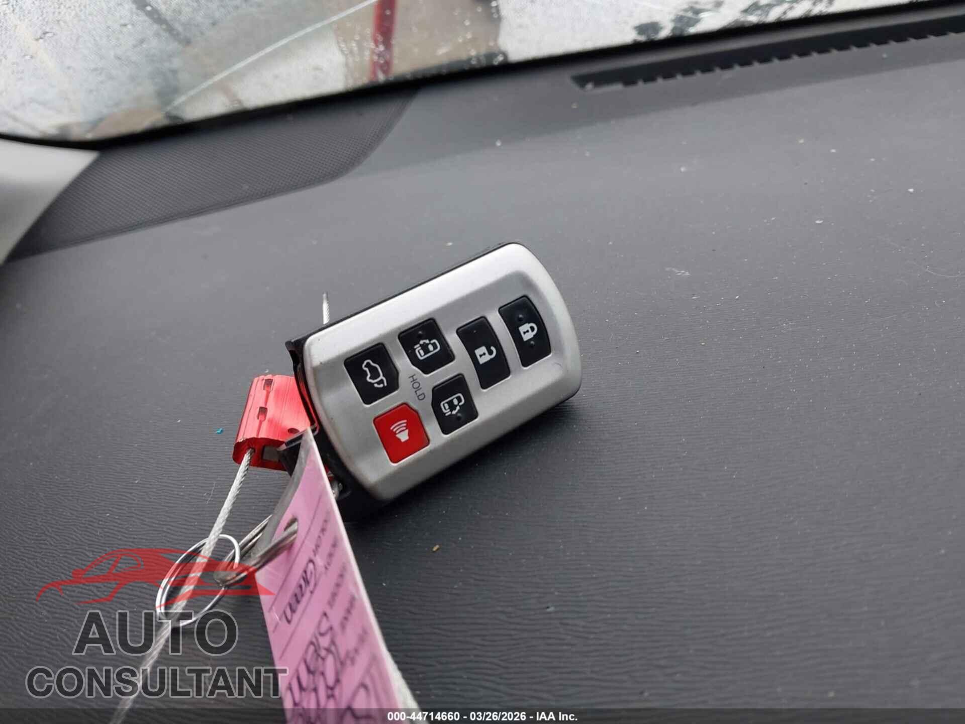 TOYOTA SIENNA 2011 - 5TDYK3DC8BS172733