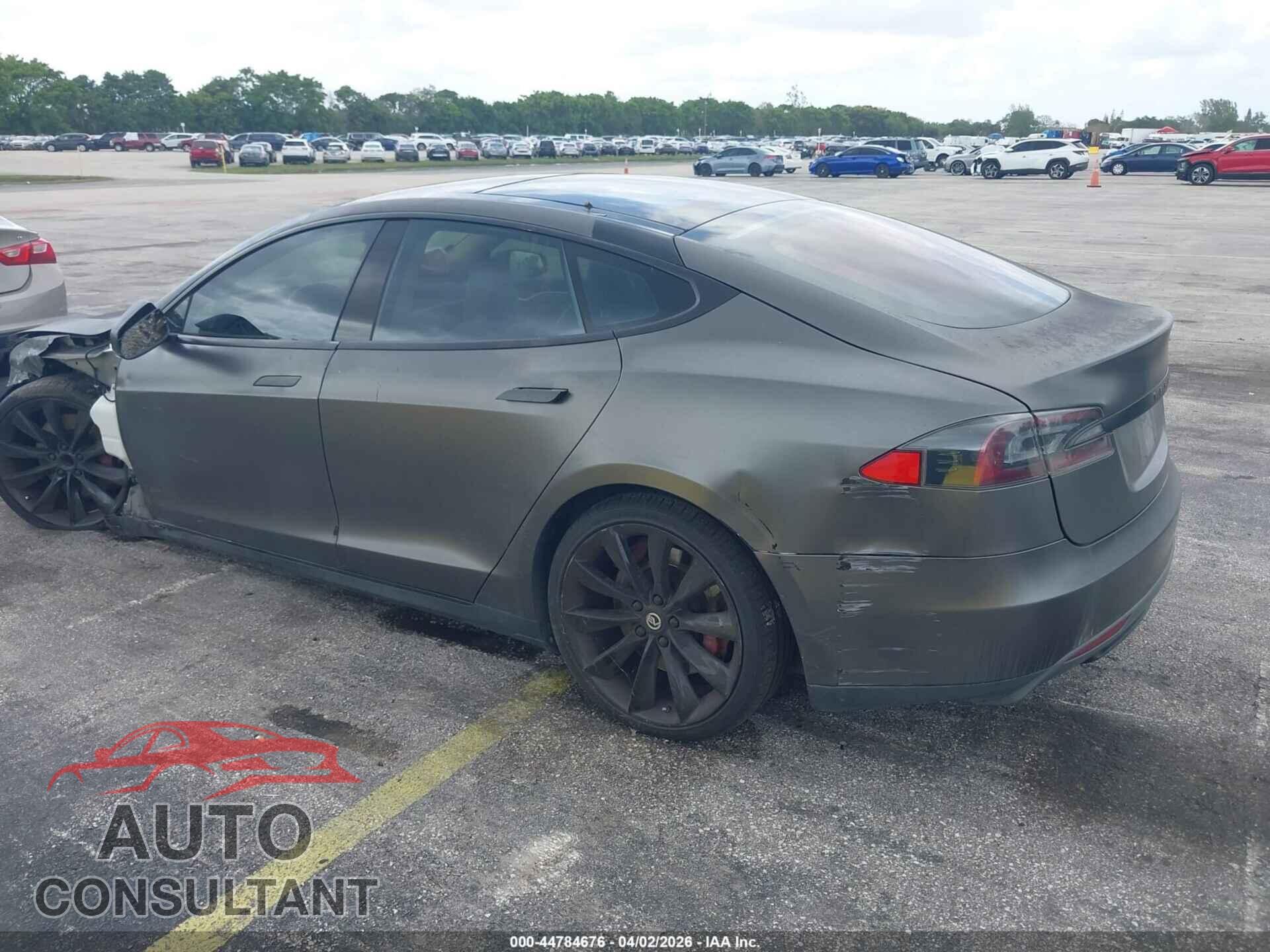 TESLA MODEL S 2014 - 5YJSA1H12EFP46838