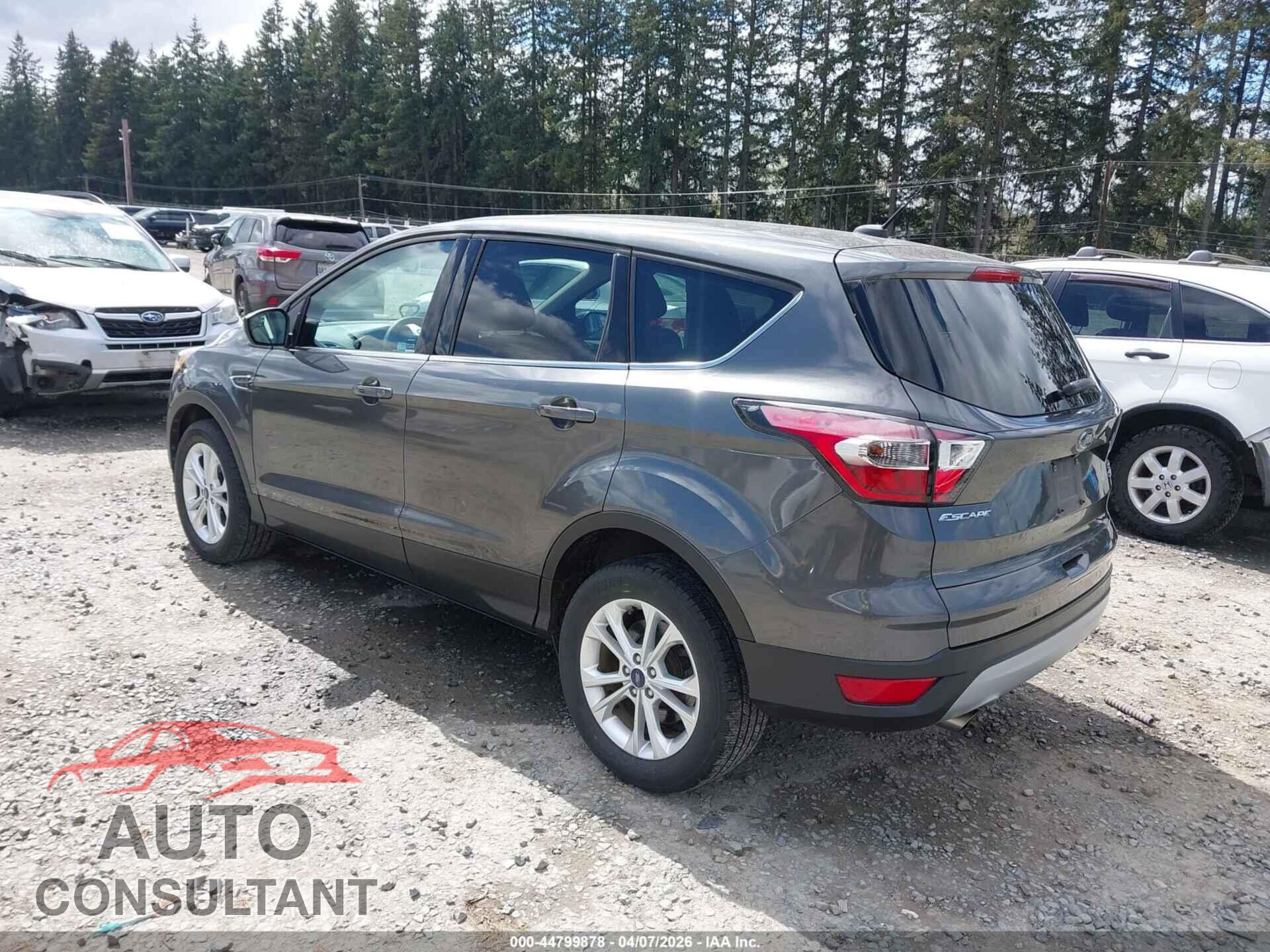 FORD ESCAPE 2017 - 1FMCU9GD6HUB03230