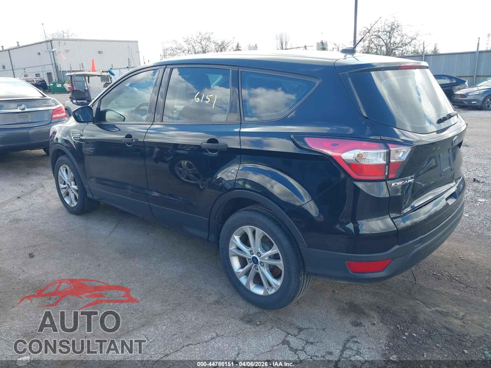 FORD ESCAPE 2017 - 1FMCU0F73HUF03172