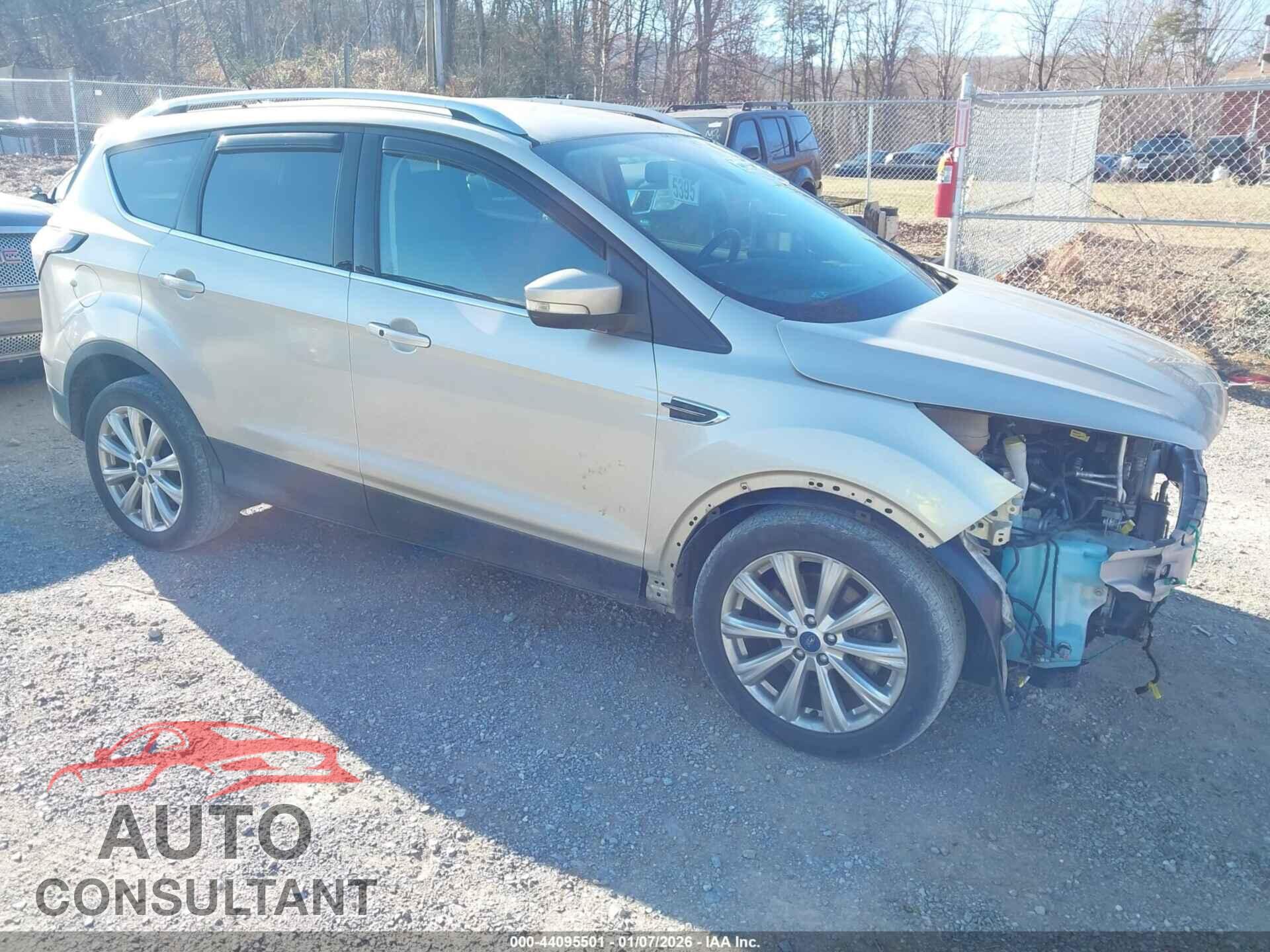 FORD ESCAPE 2017 - 1FMCU9JD2HUC60956