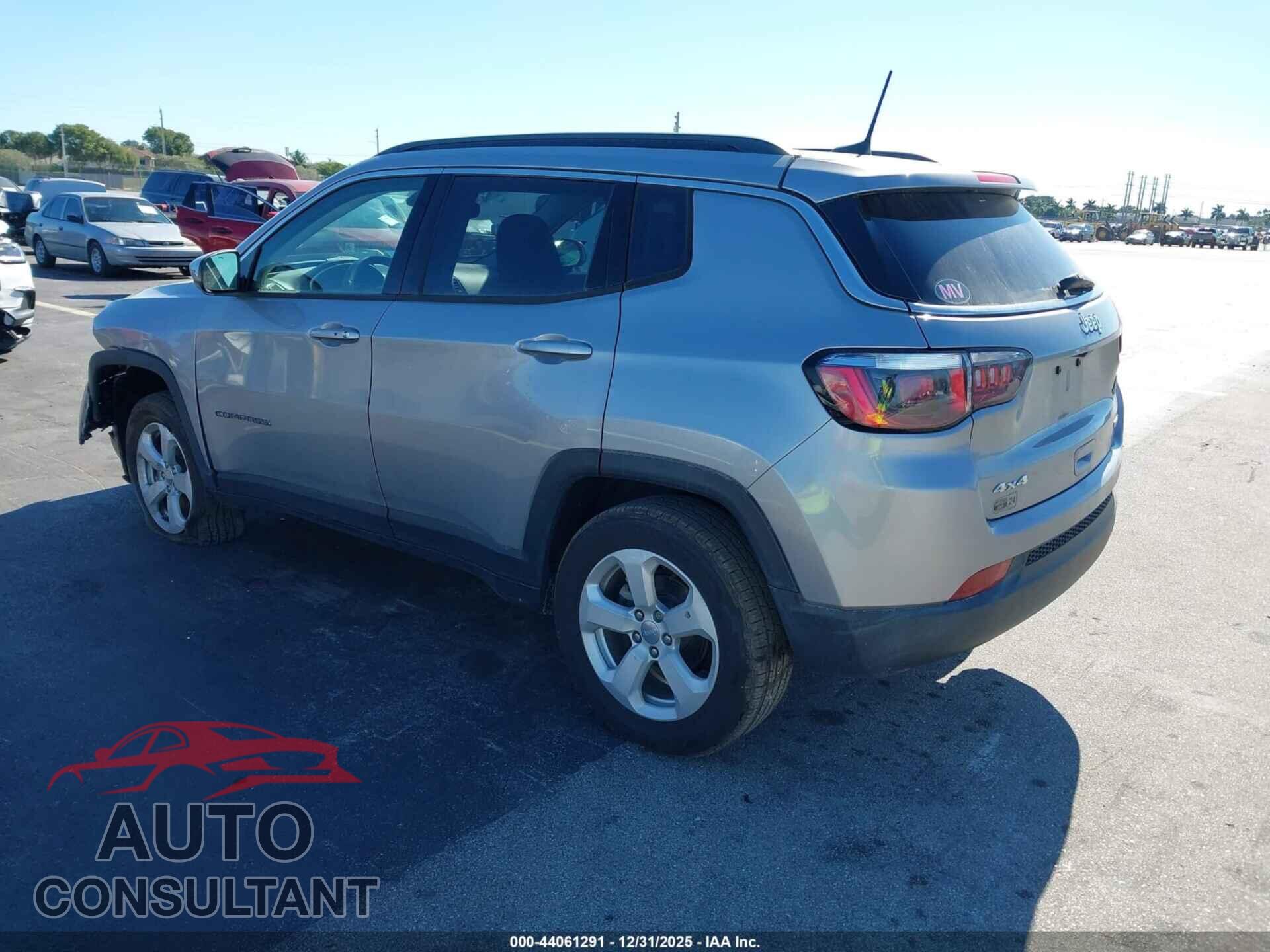 JEEP COMPASS 2019 - 3C4NJDBB2KT696813