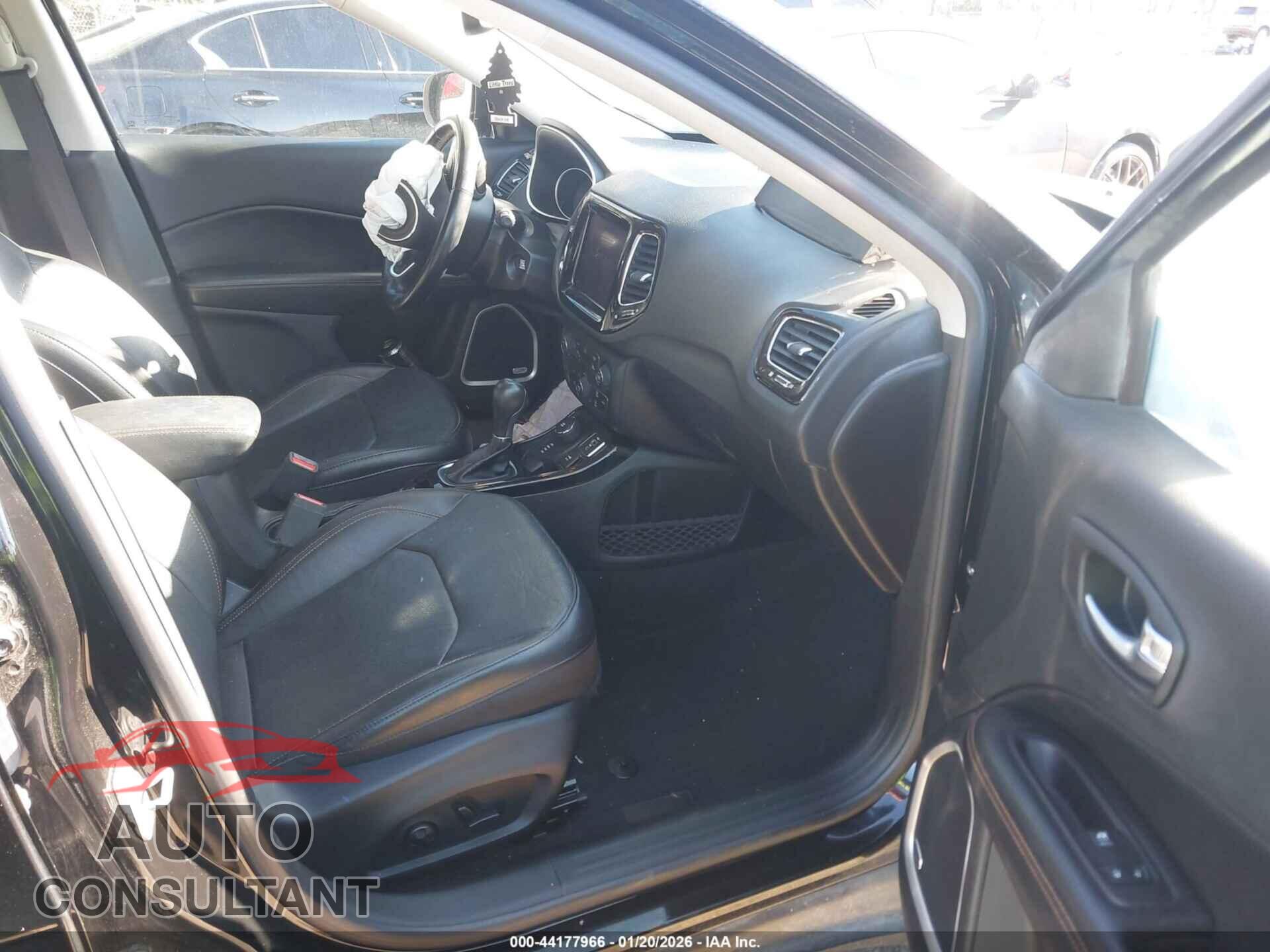JEEP COMPASS 2021 - 3C4NJDCB0MT541176