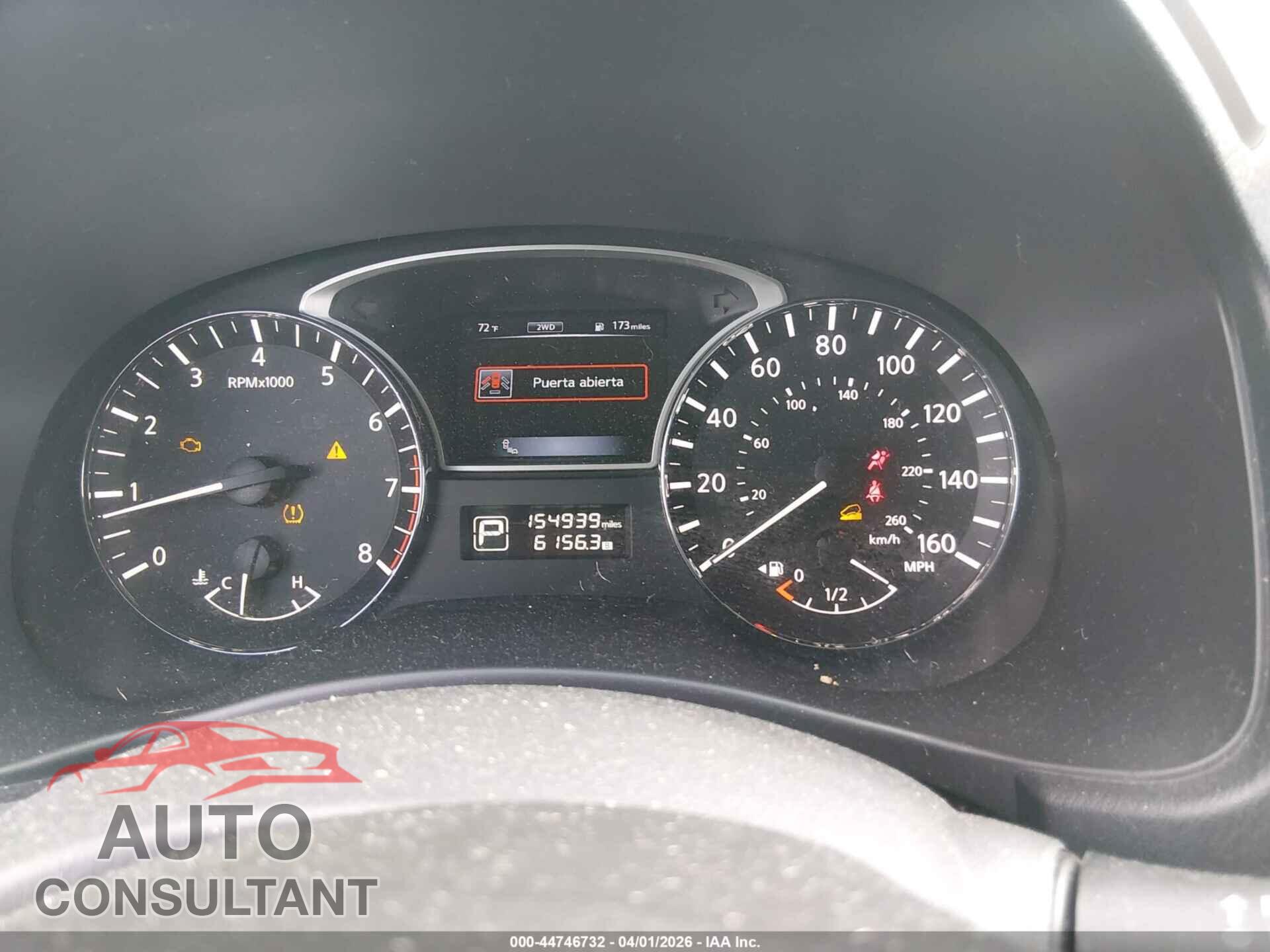 NISSAN PATHFINDER 2015 - 5N1AR2MM0FC670010