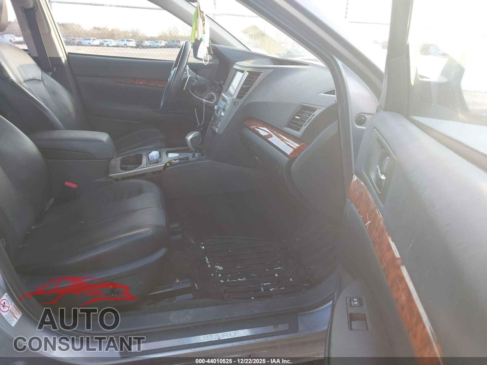 SUBARU LEGACY 2011 - 4S3BMBL68B3235238