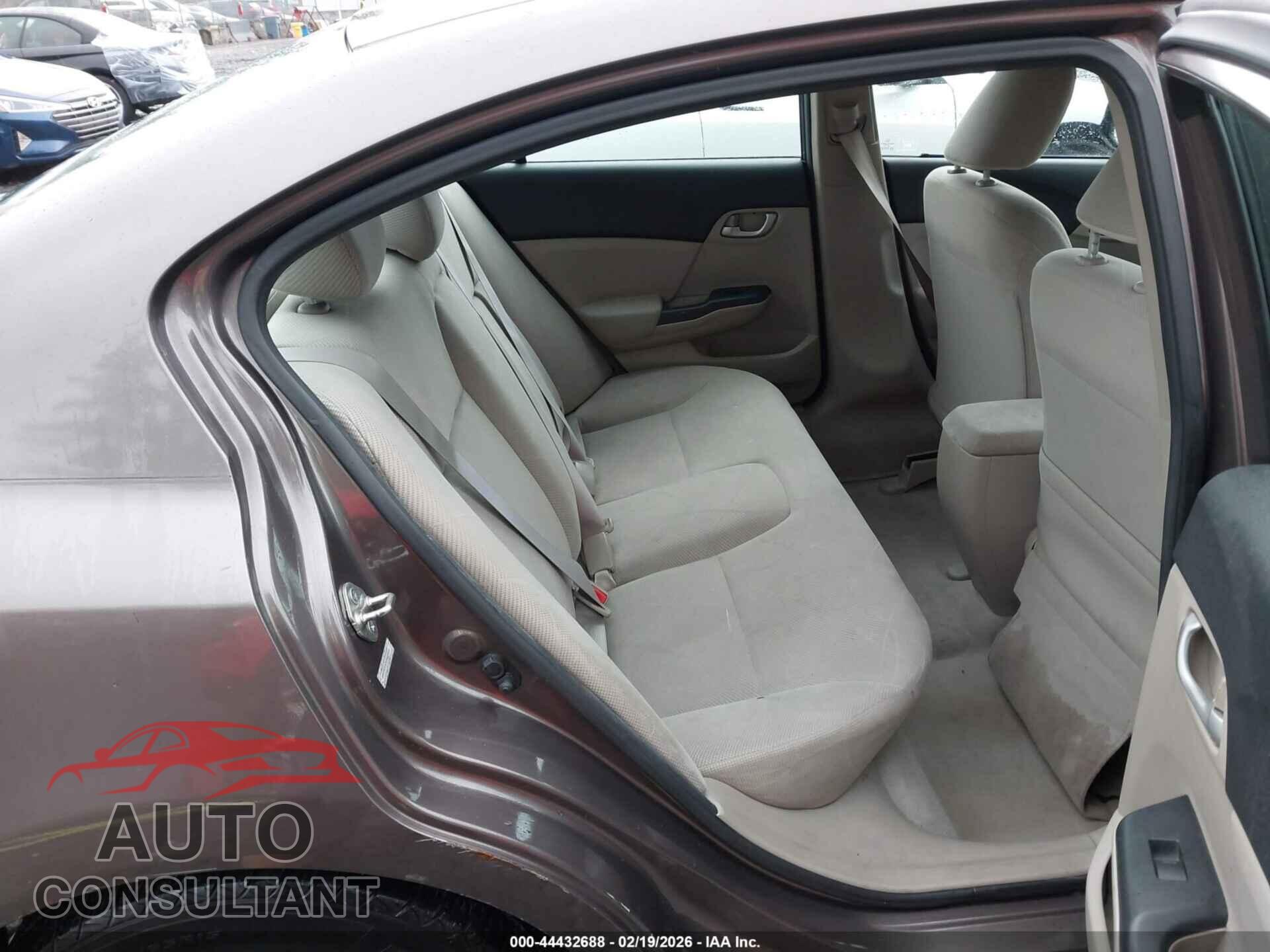HONDA CIVIC 2012 - 2HGFB2F57CH527845