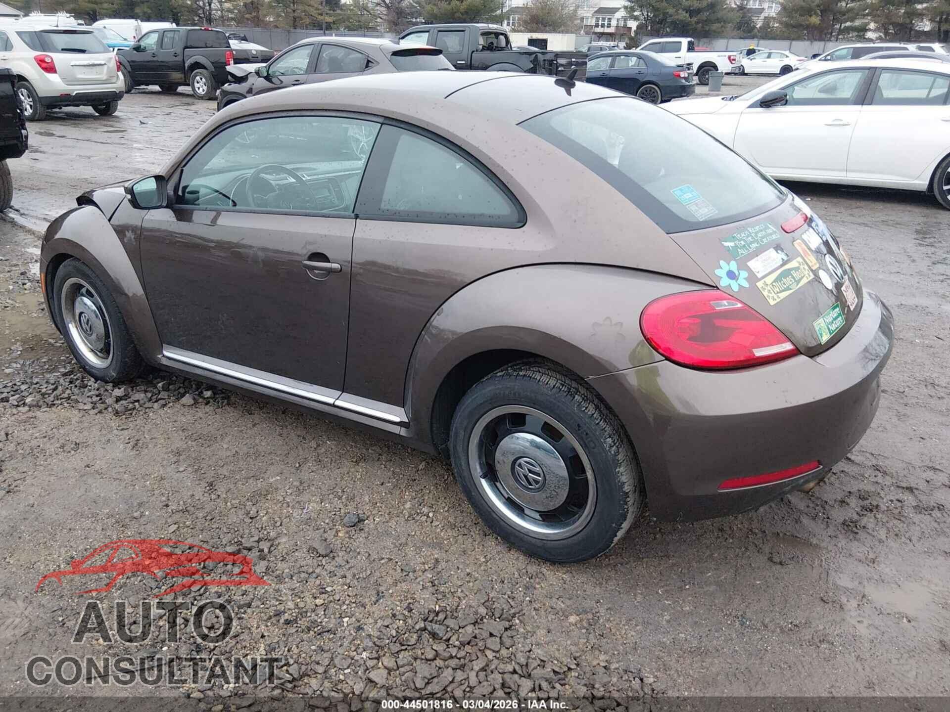VOLKSWAGEN BEETLE 2012 - 3VWJP7AT2CM652604
