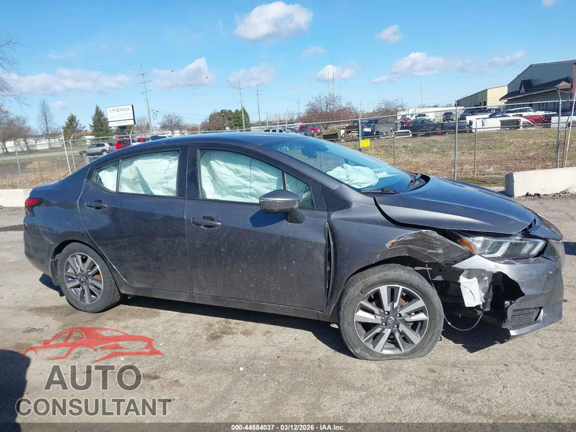 NISSAN VERSA 2020 - 3N1CN8EV8LL806440