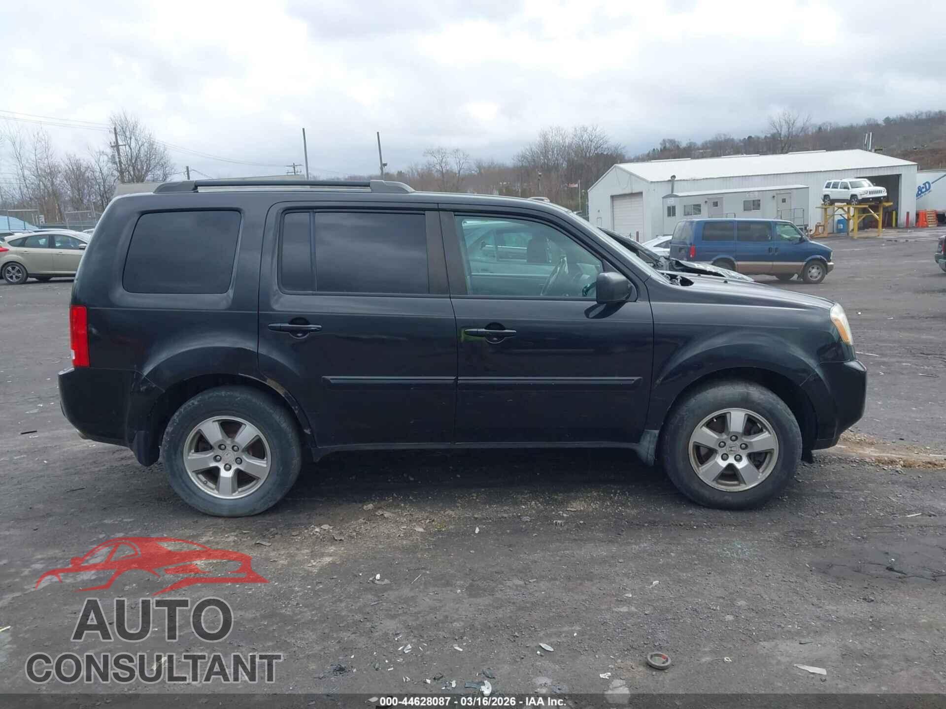 HONDA PILOT 2011 - 5FNYF3H77BB012218