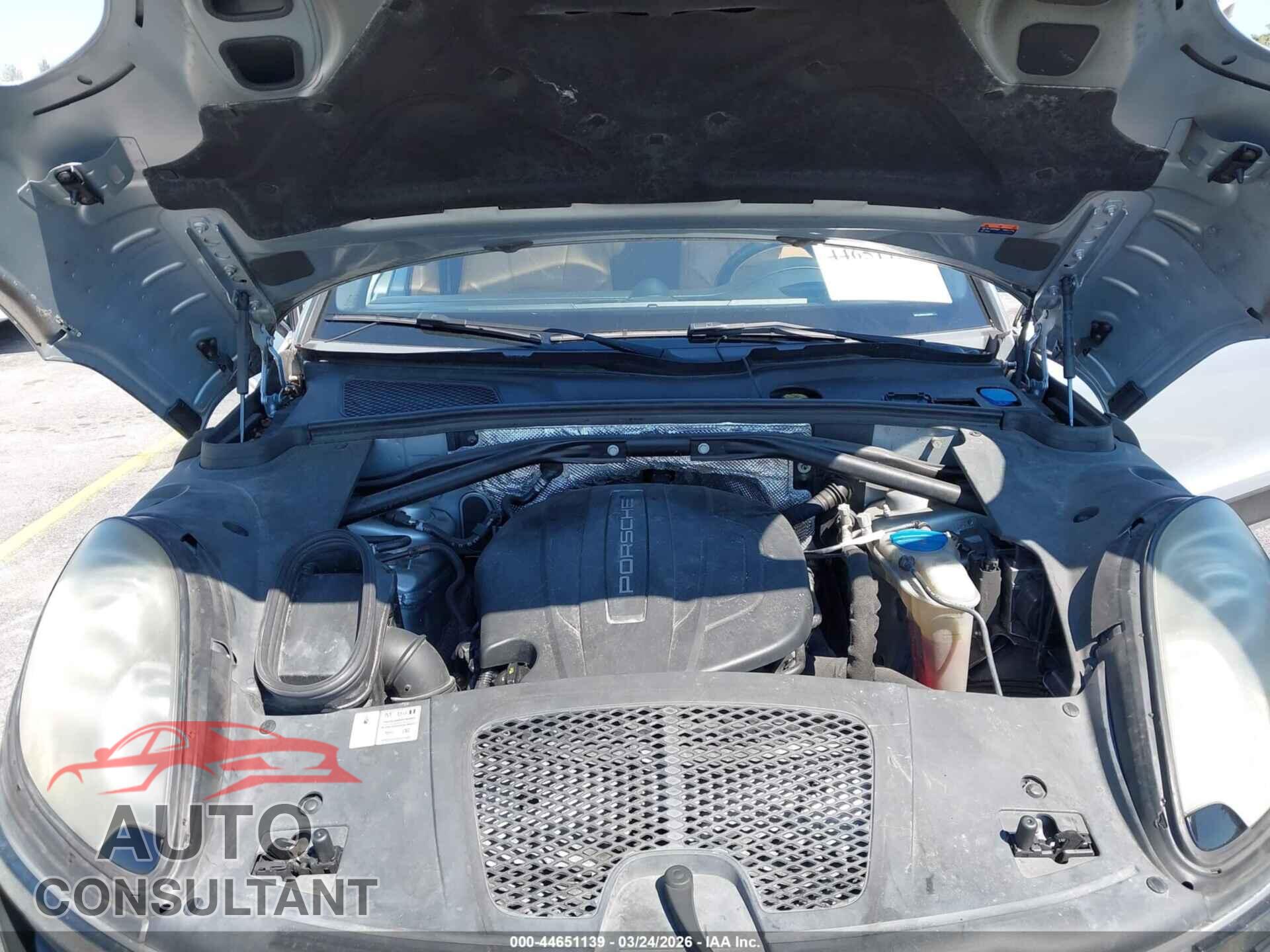 PORSCHE MACAN 2017 - WP1AA2A51HLB06702