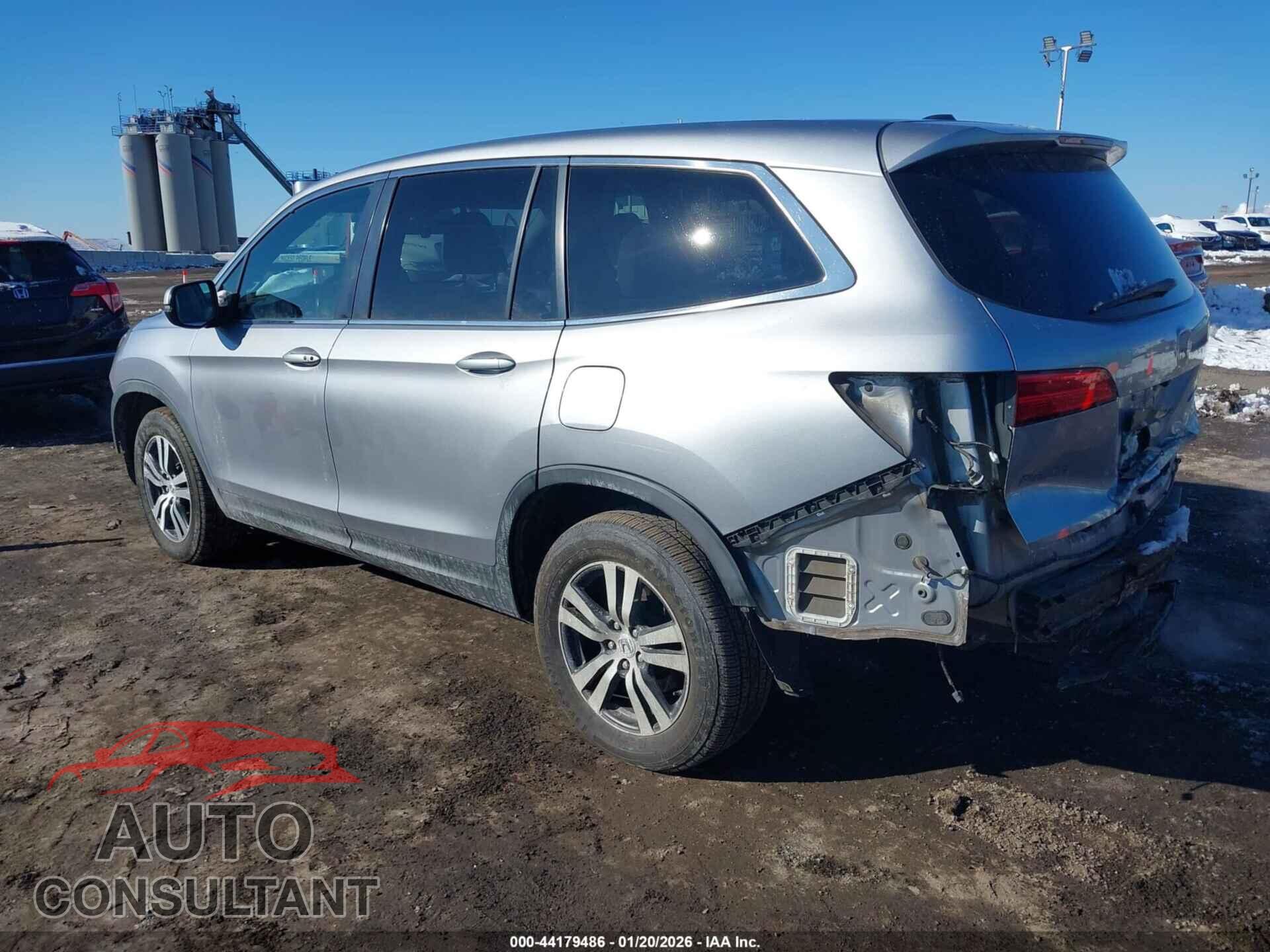 HONDA PILOT 2016 - 5FNYF6H33GB087858