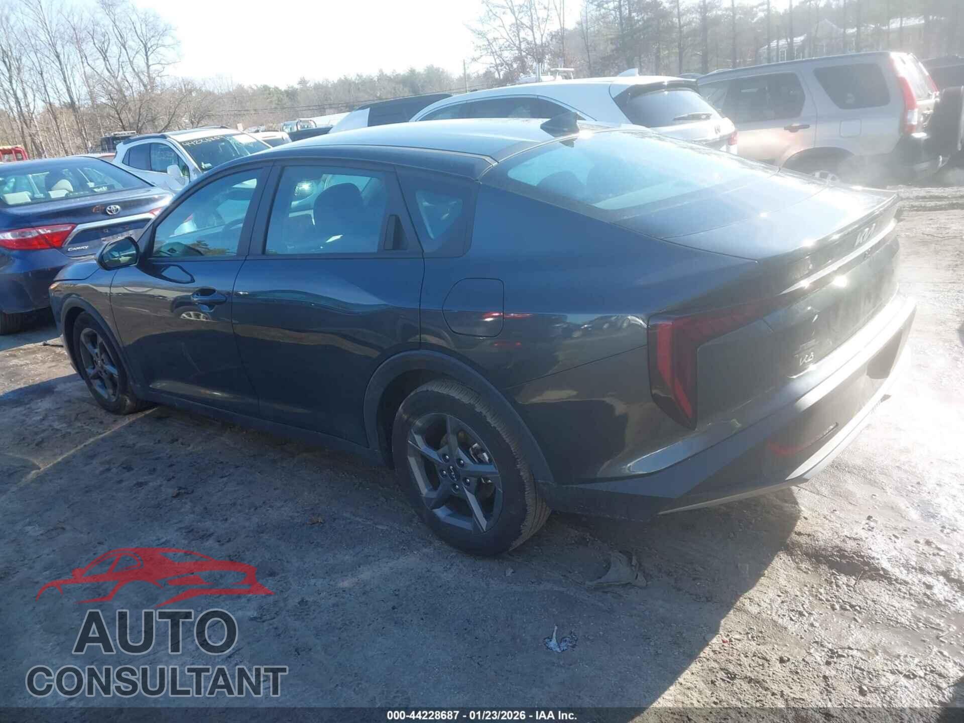 KIA K4 2025 - 3KPFT4DE2SE018542