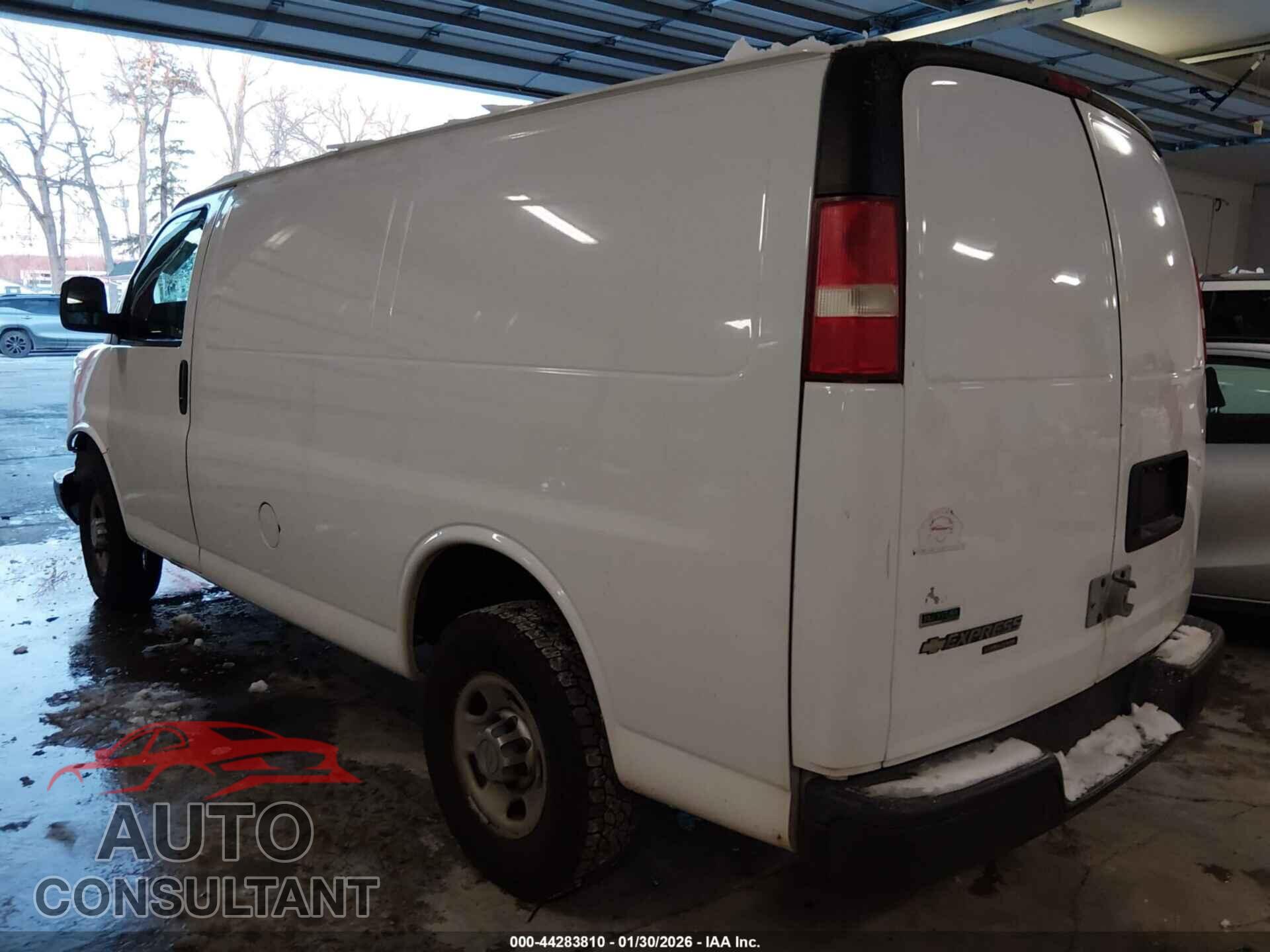 CHEVROLET EXPRESS 2500 2011 - 1GCWGFCA4B1129577
