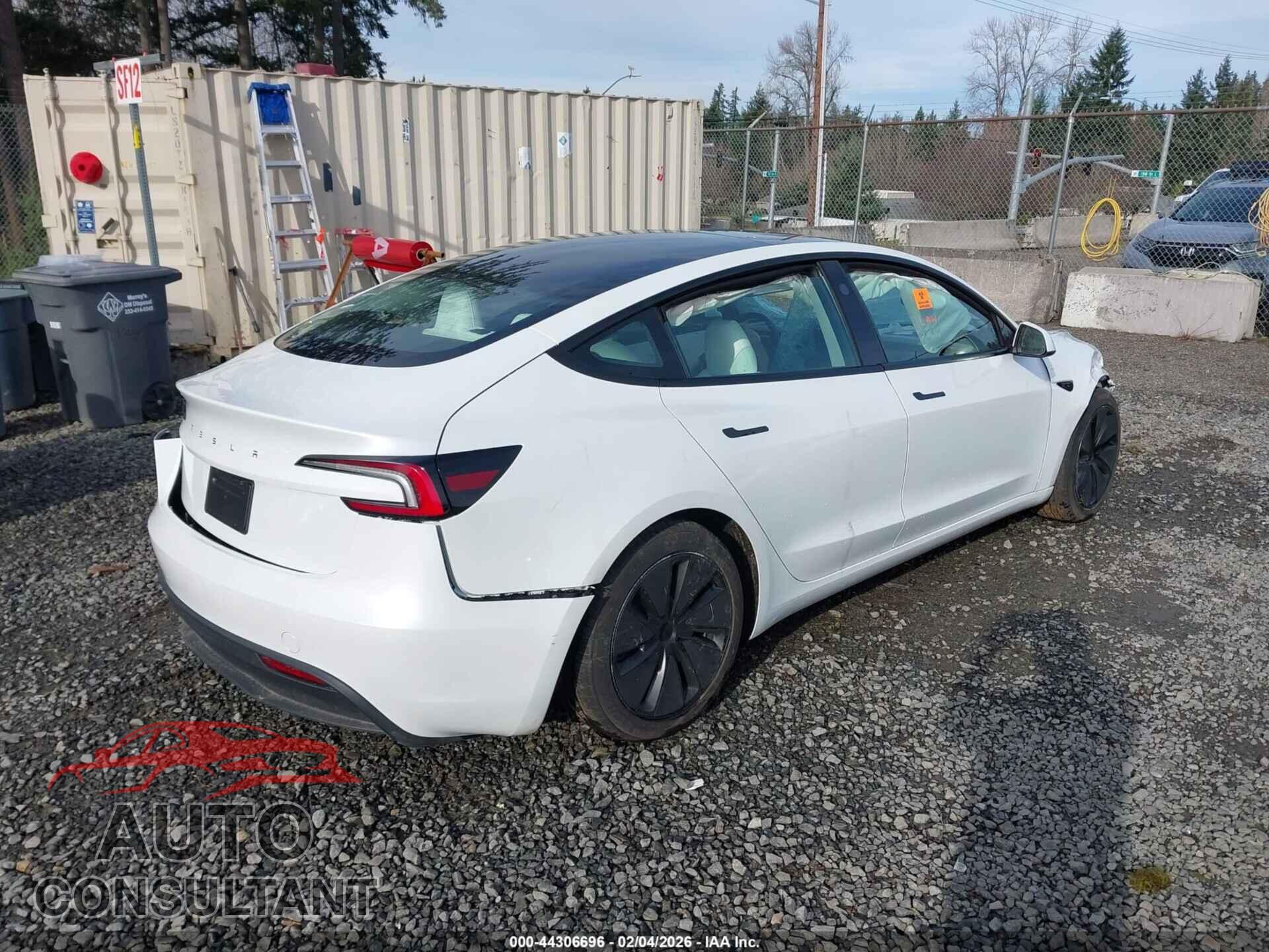 TESLA MODEL 3 2026 - 5YJ3E1EA1TF140019