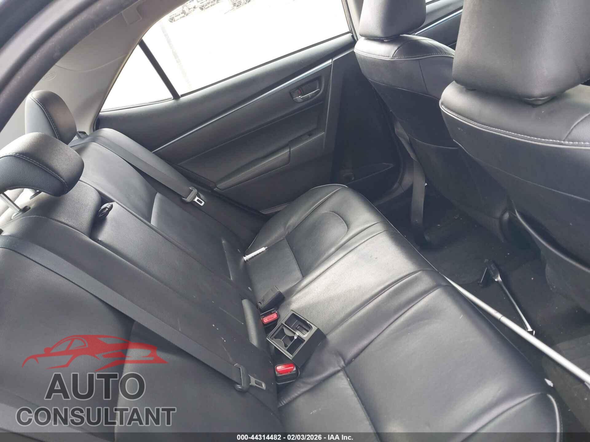 TOYOTA COROLLA 2015 - 5YFBURHE3FP215730