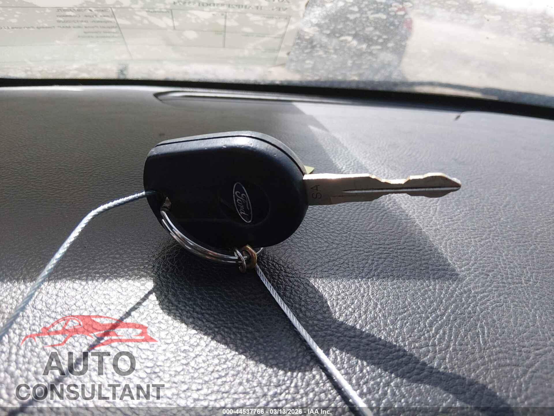 FORD TAURUS 2013 - 1FAHP2E85DG155574
