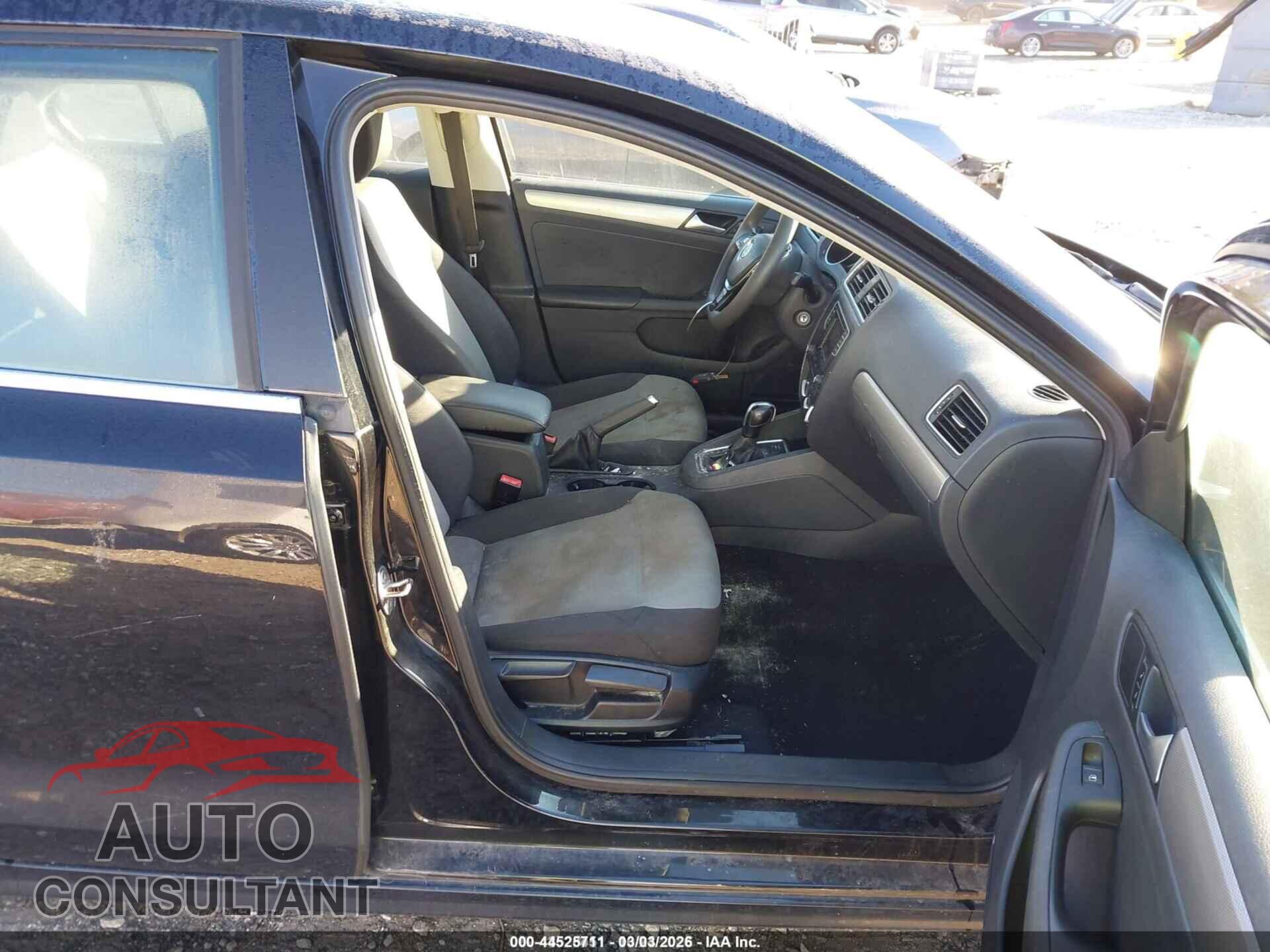 VOLKSWAGEN JETTA 2017 - 3VW2B7AJ1HM400139