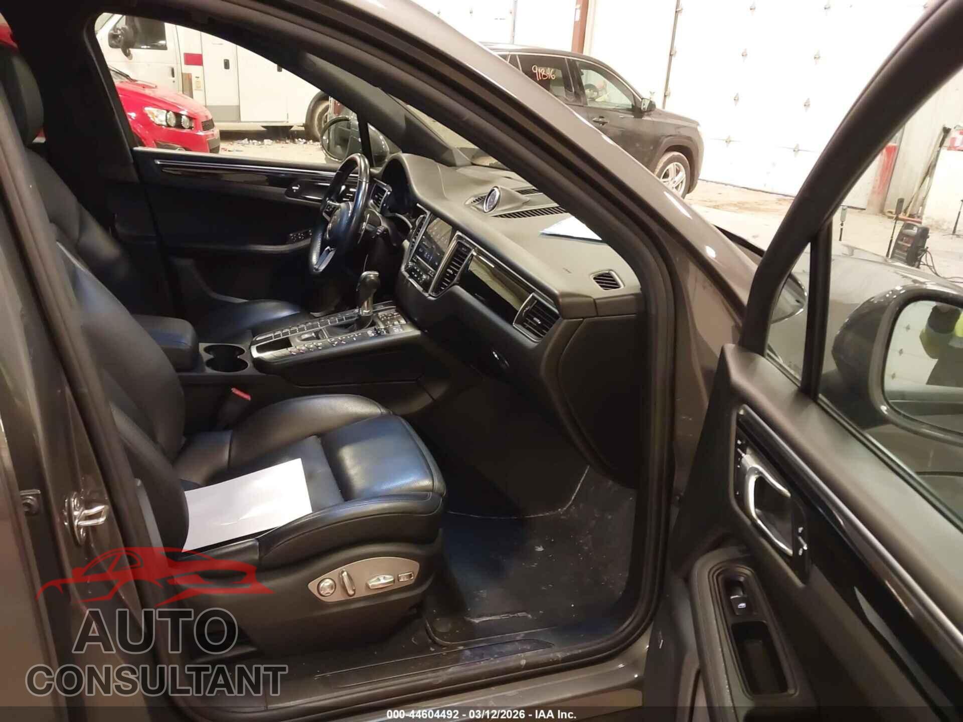 PORSCHE MACAN 2018 - WP1AA2A5XJLB16019