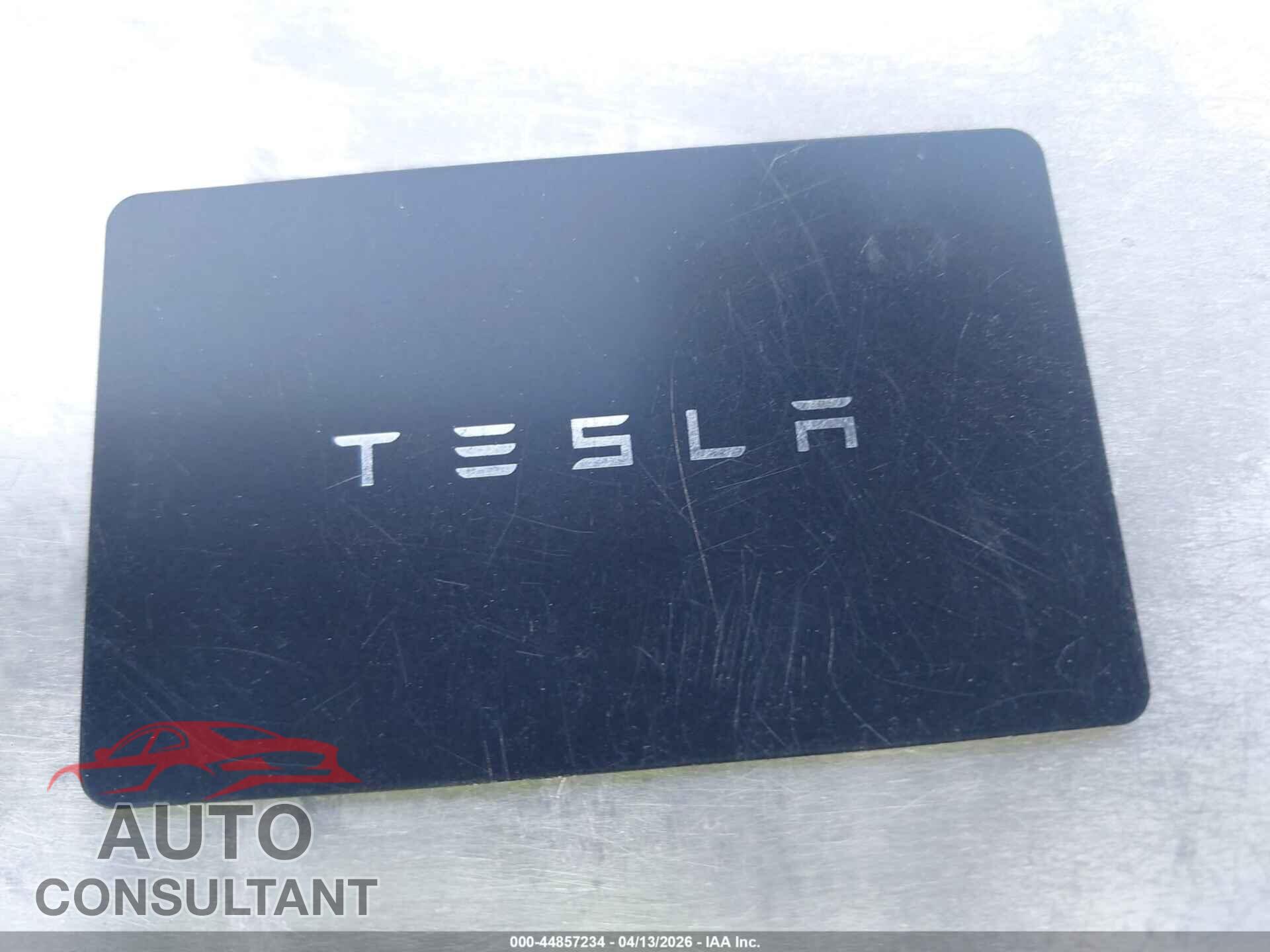 TESLA MODEL Y 2025 - 7SAYGAEE4SF273376