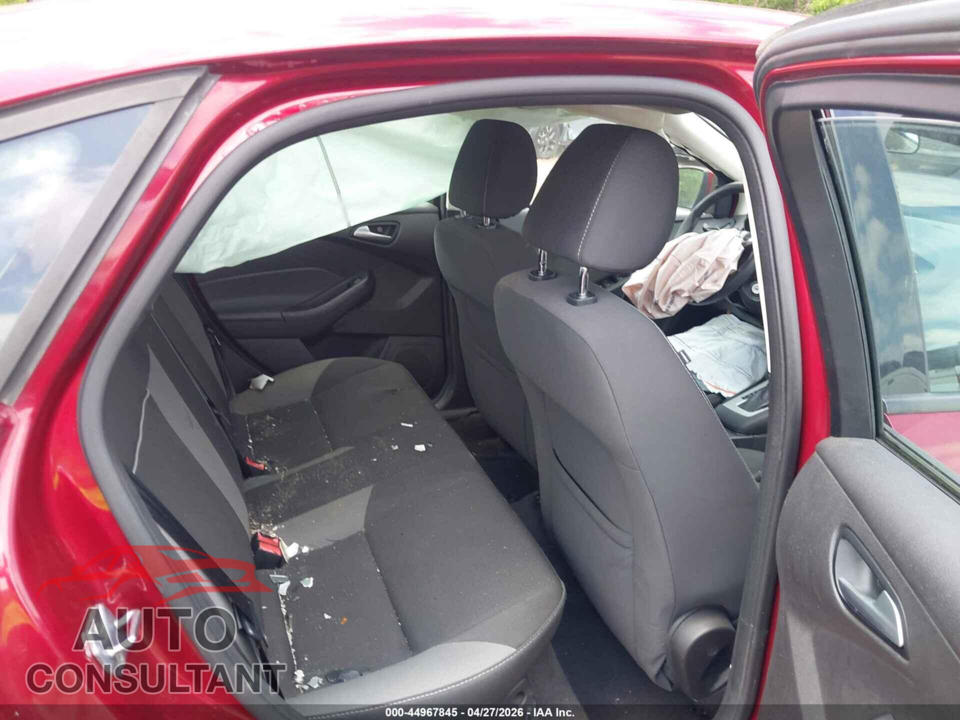 FORD FOCUS 2013 - 1FADP3F2XDL193842