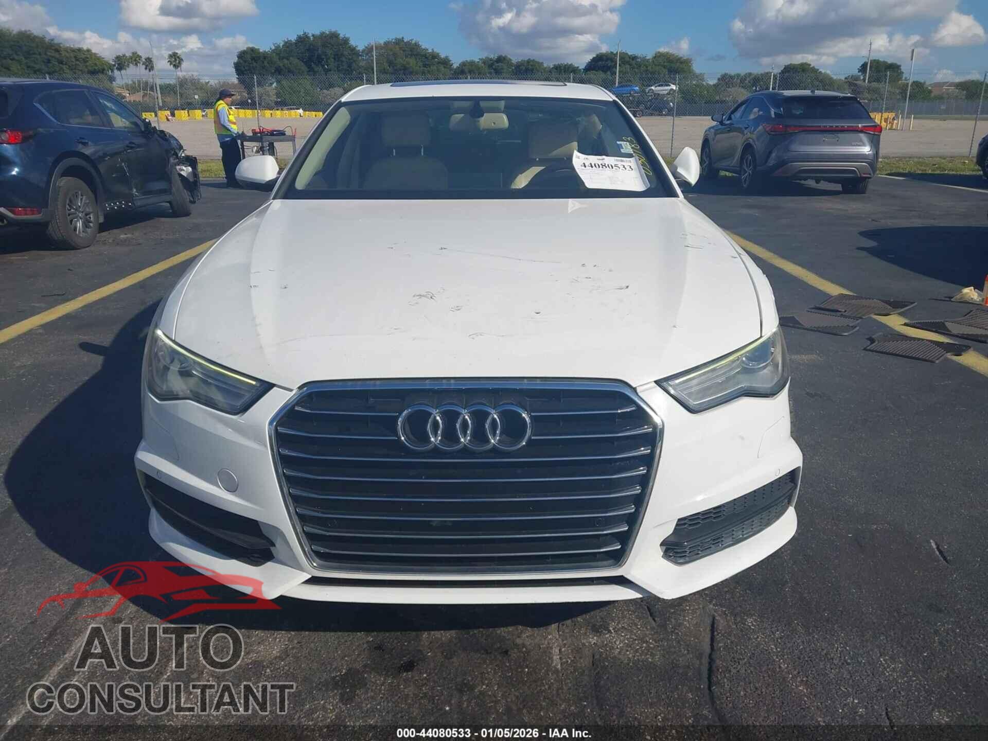 AUDI A6 2018 - WAUC8AFC8JN030183