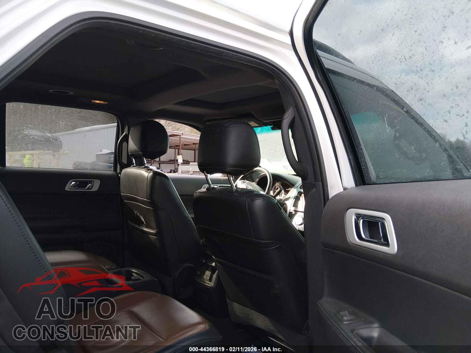 FORD EXPLORER 2013 - 1FM5K8F89DGB23557