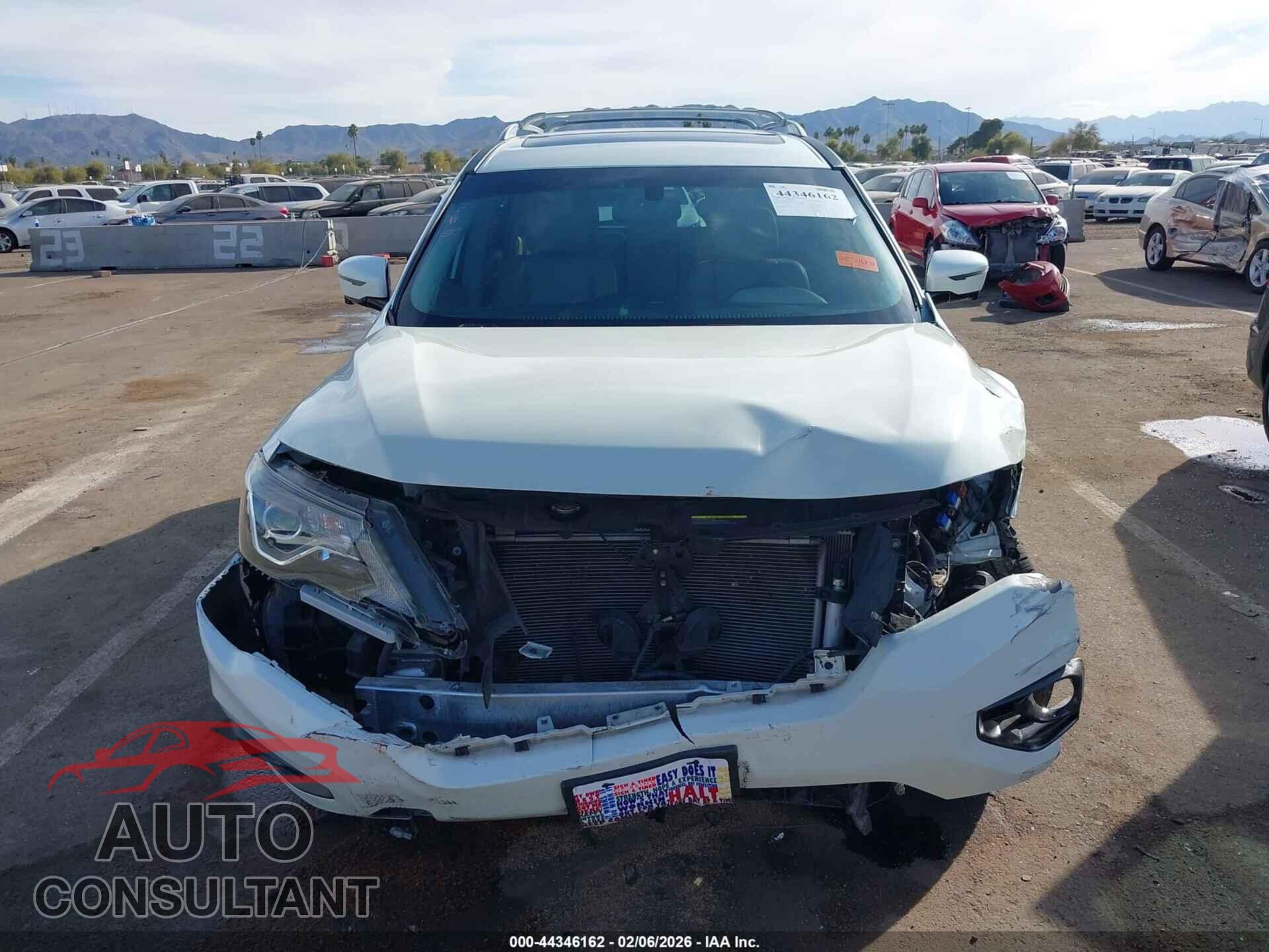 NISSAN PATHFINDER 2017 - 5N1DR2MM3HC617835