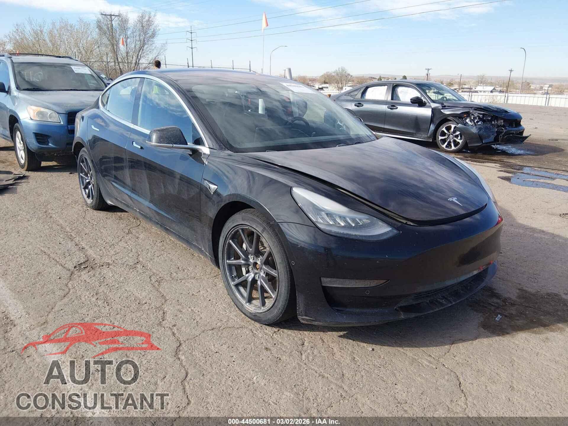 TESLA MODEL 3 2018 - 5YJ3E1EB6JF077148