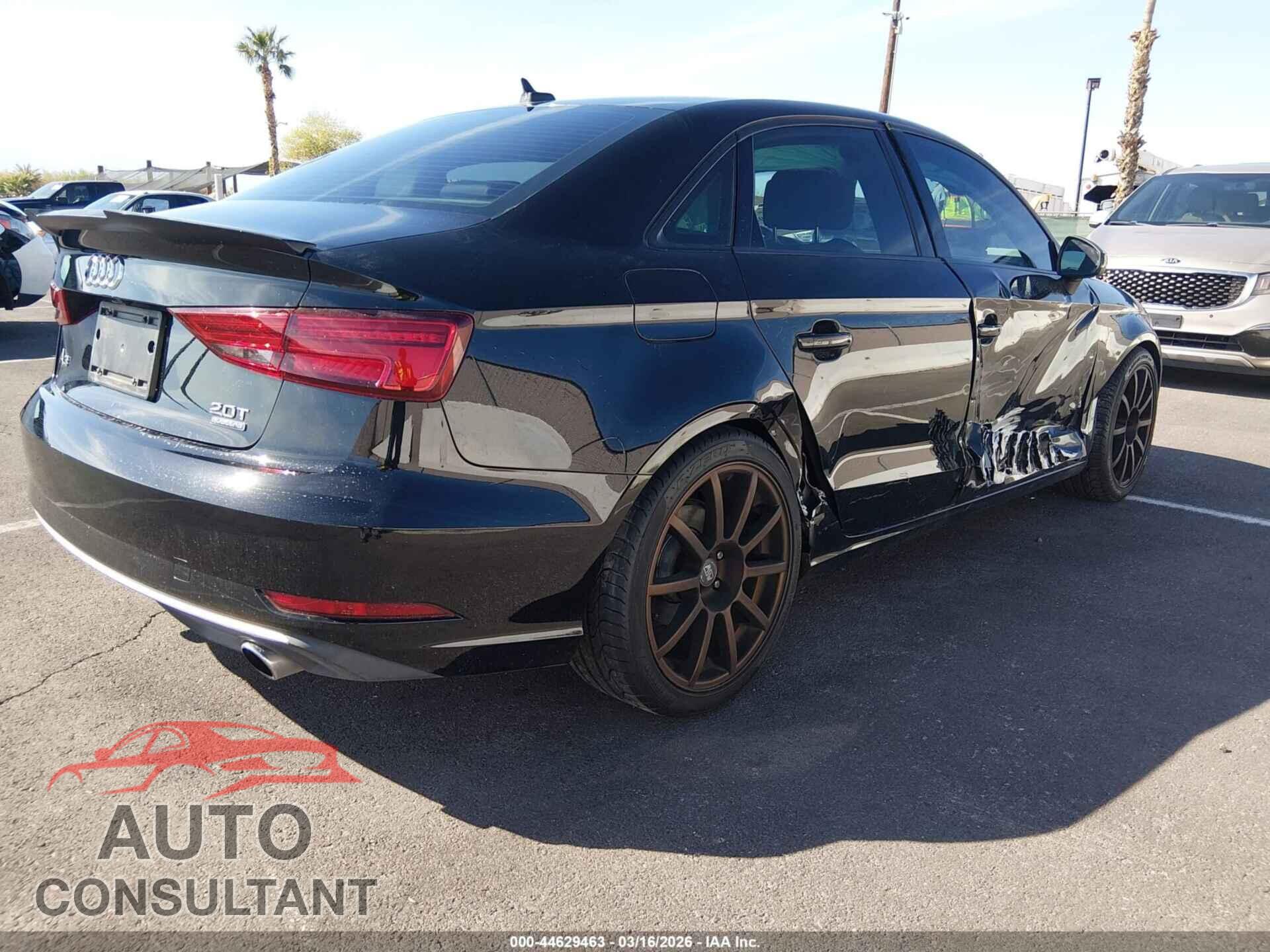 AUDI A3 2018 - WAUB8GFF1J1014567