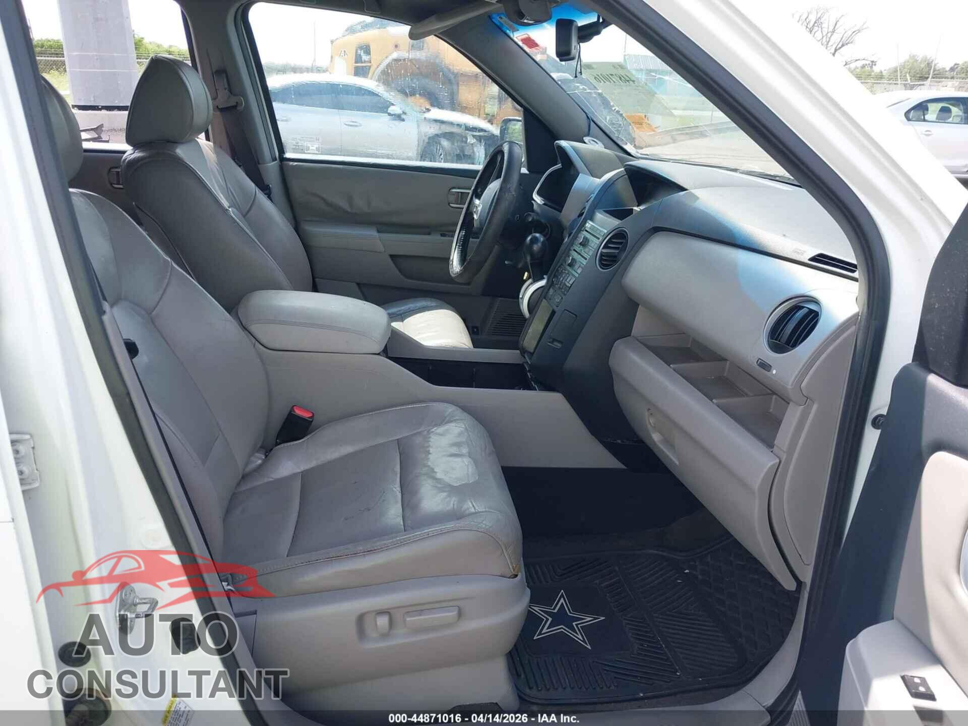 HONDA PILOT 2011 - 5FNYF3H63BB020095