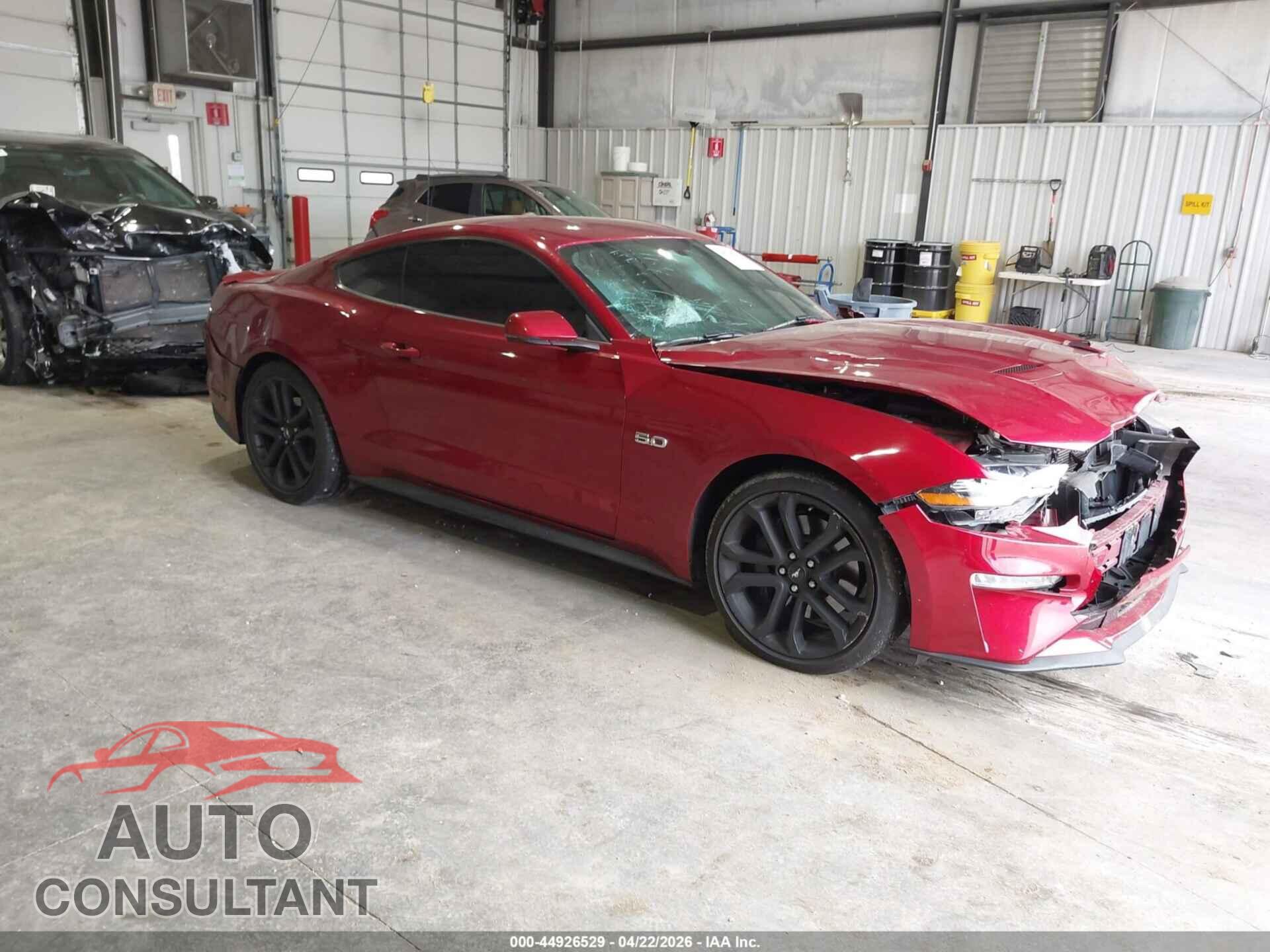 FORD MUSTANG 2018 - 1FA6P8CF1J5112563