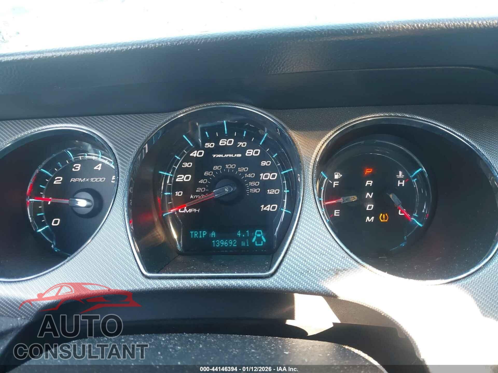 FORD TAURUS 2010 - 1FAHP2KTXAG134918