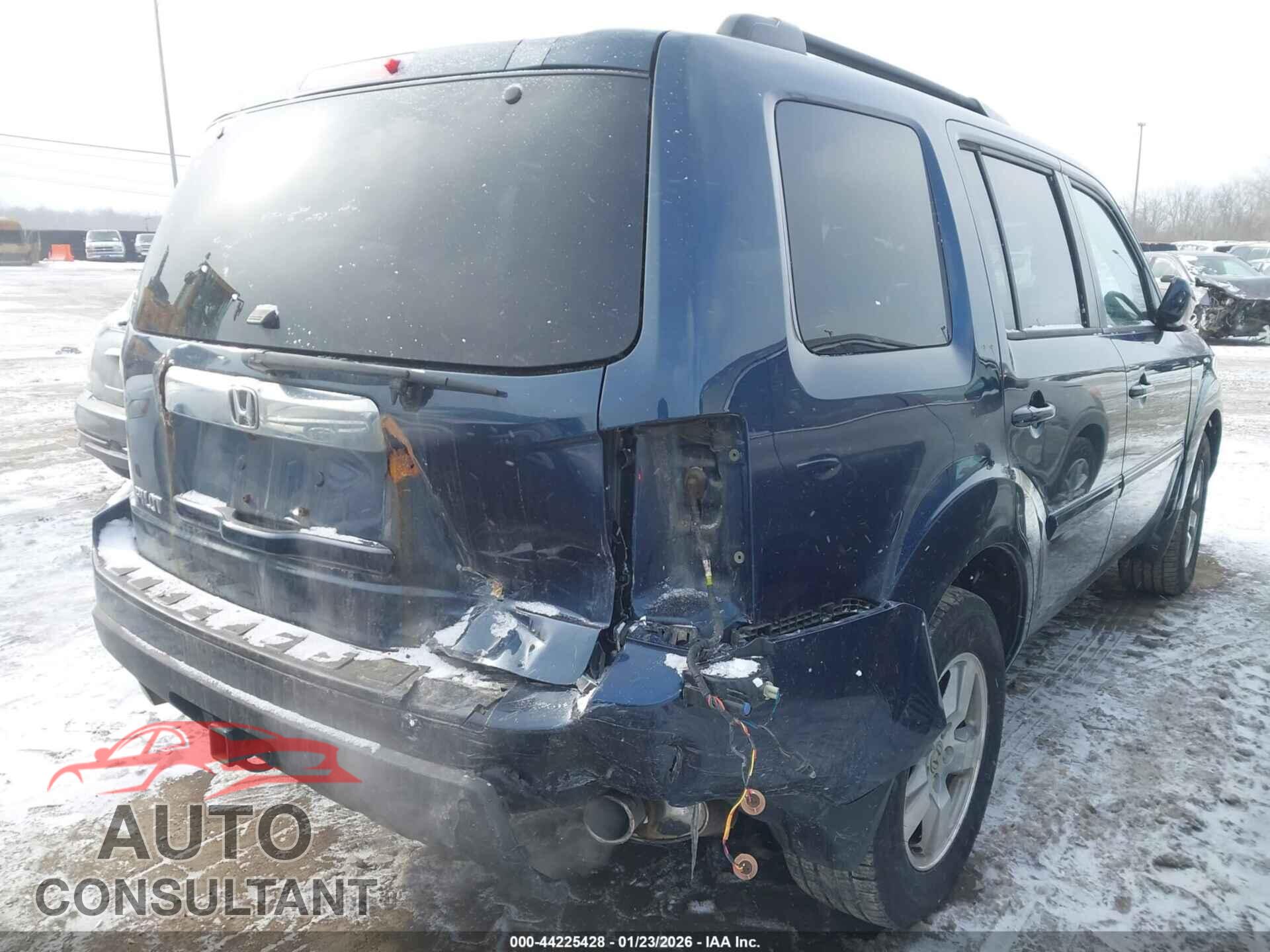 HONDA PILOT 2011 - 5FNYF4H58BB043157