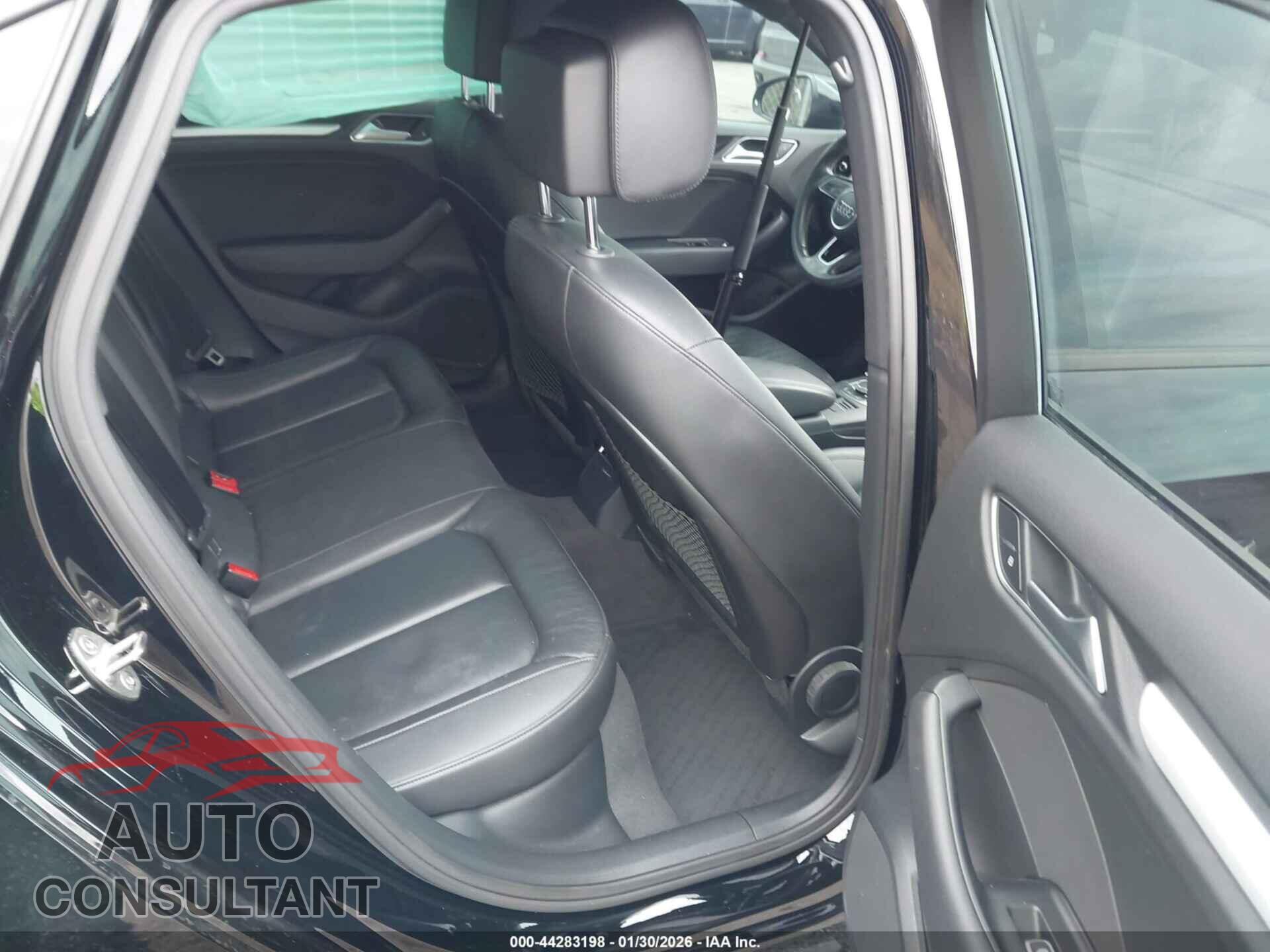 AUDI A3 2018 - WAUAUGFF2J1063641