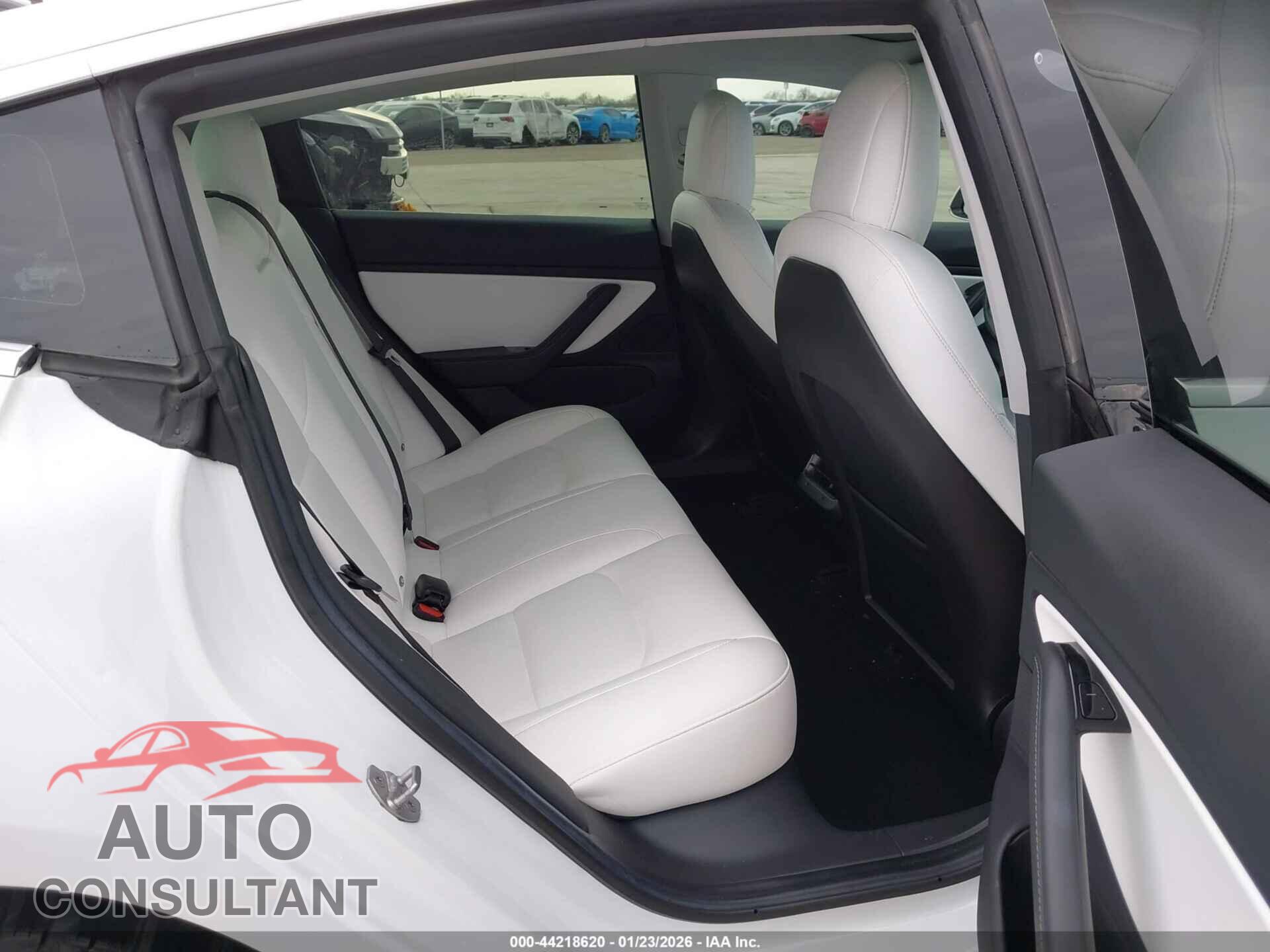 TESLA MODEL 3 2018 - 5YJ3E1EB3JF074630