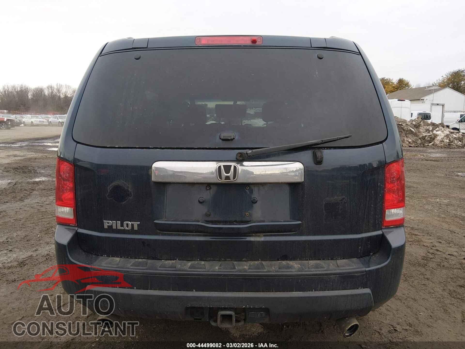 HONDA PILOT 2011 - 5FNYF4H40BB051678