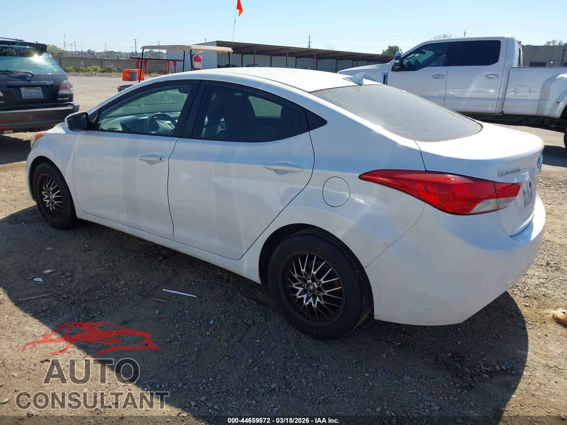 HYUNDAI ELANTRA 2012 - 5NPDH4AE7CH150545