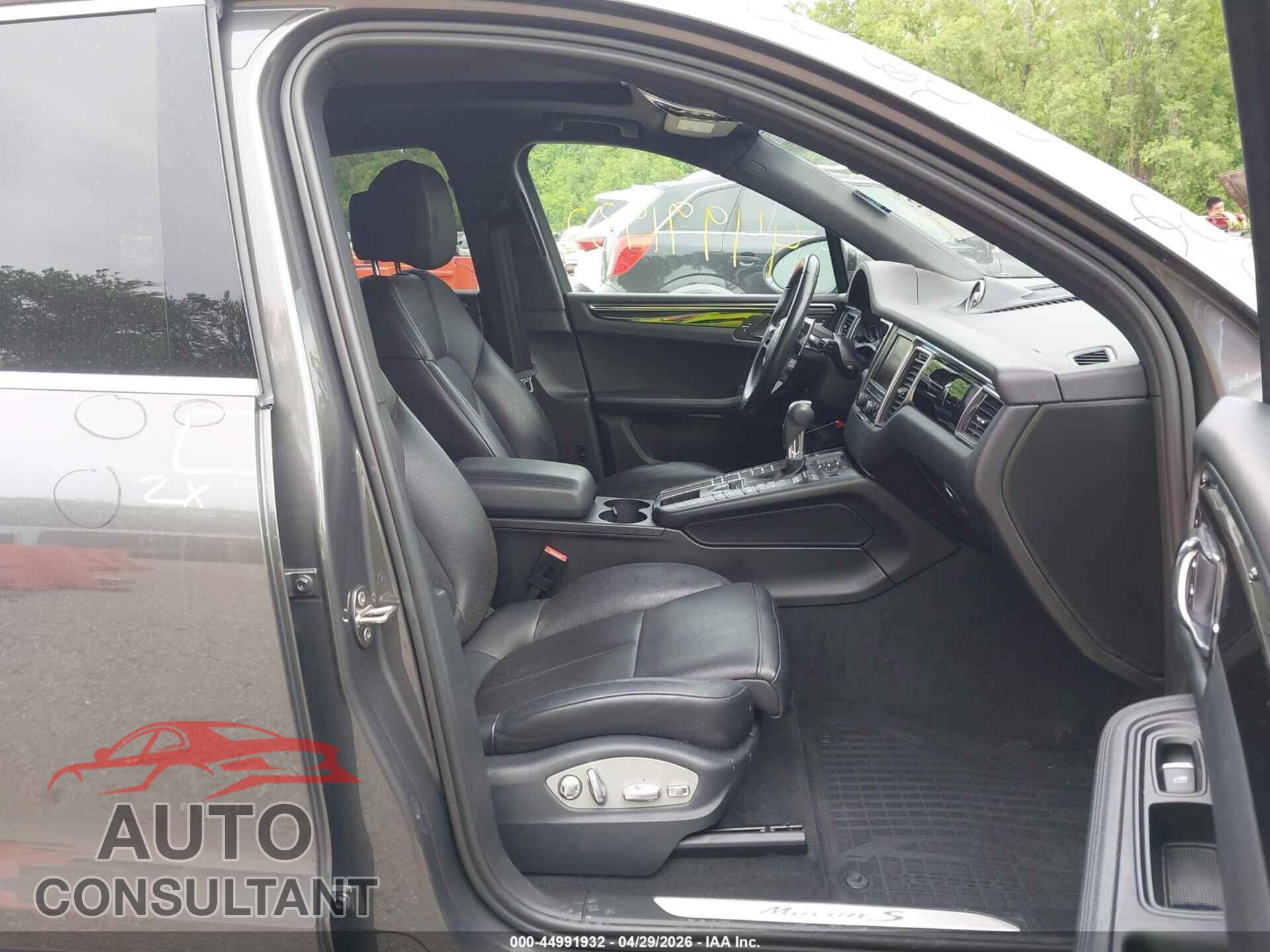 PORSCHE MACAN 2016 - WP1AB2A56GLB42817