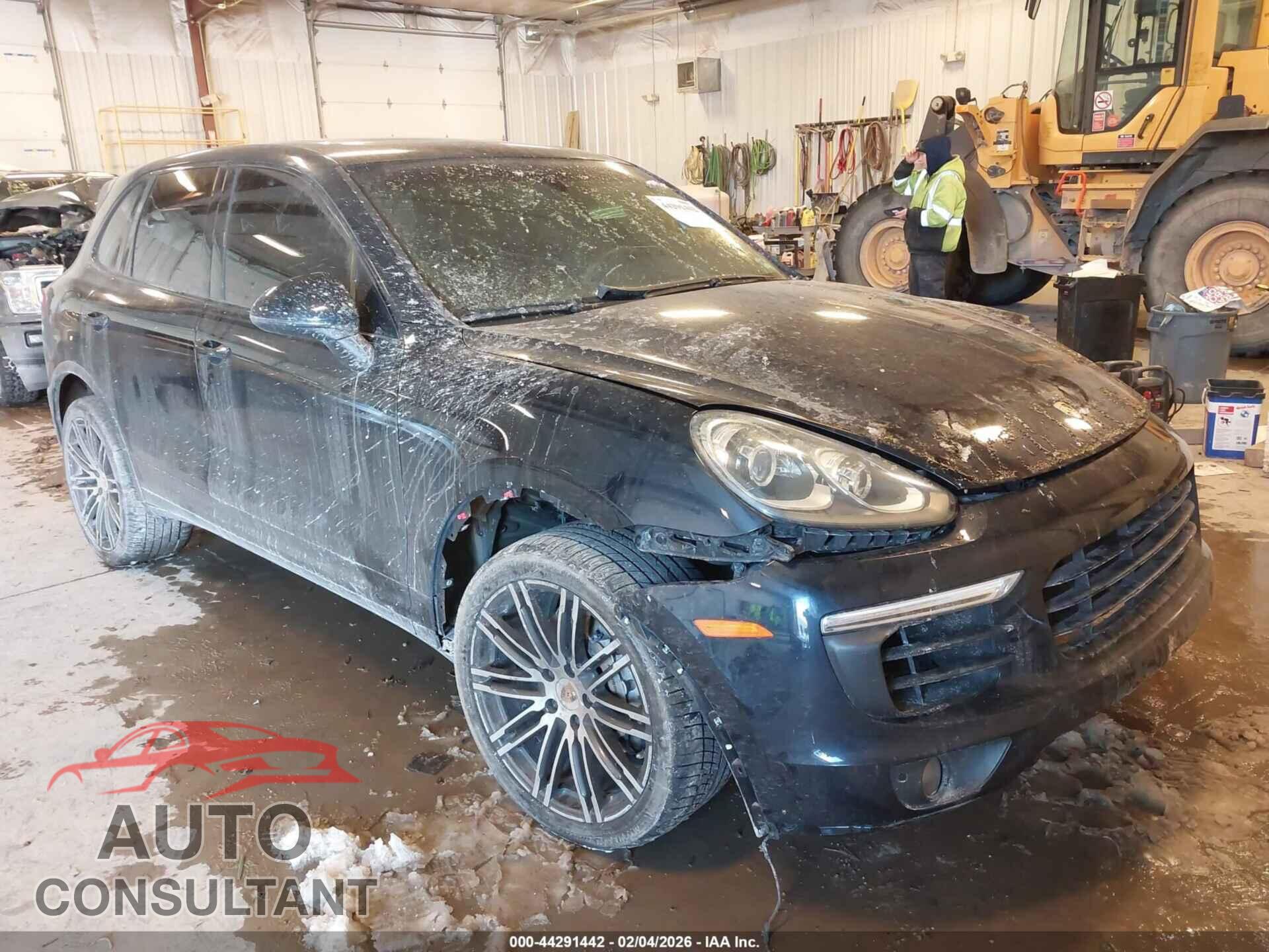 PORSCHE CAYENNE 2017 - WP1AB2A29HLA53251