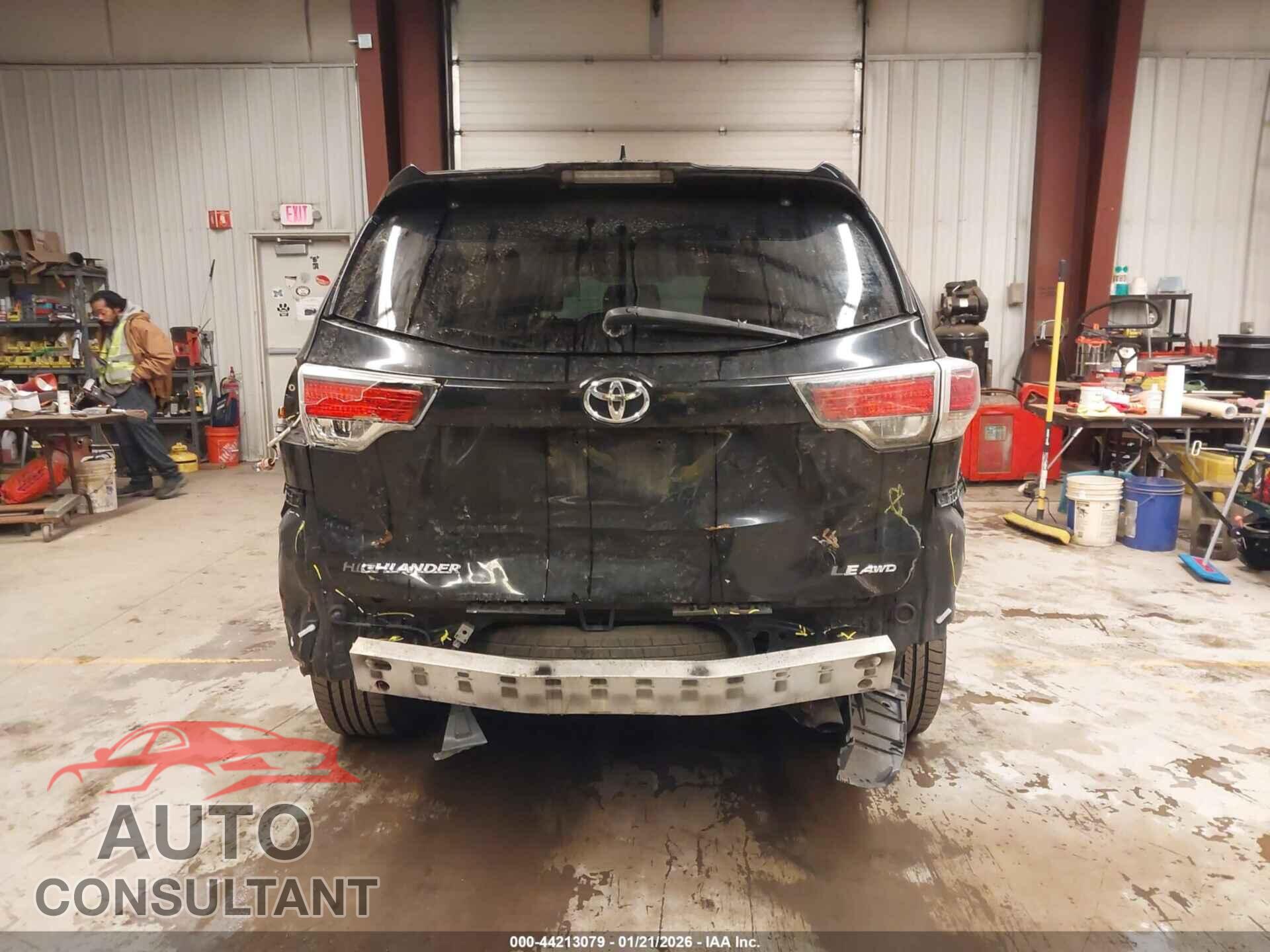 TOYOTA HIGHLANDER 2015 - 5TDBKRFH4FS200955