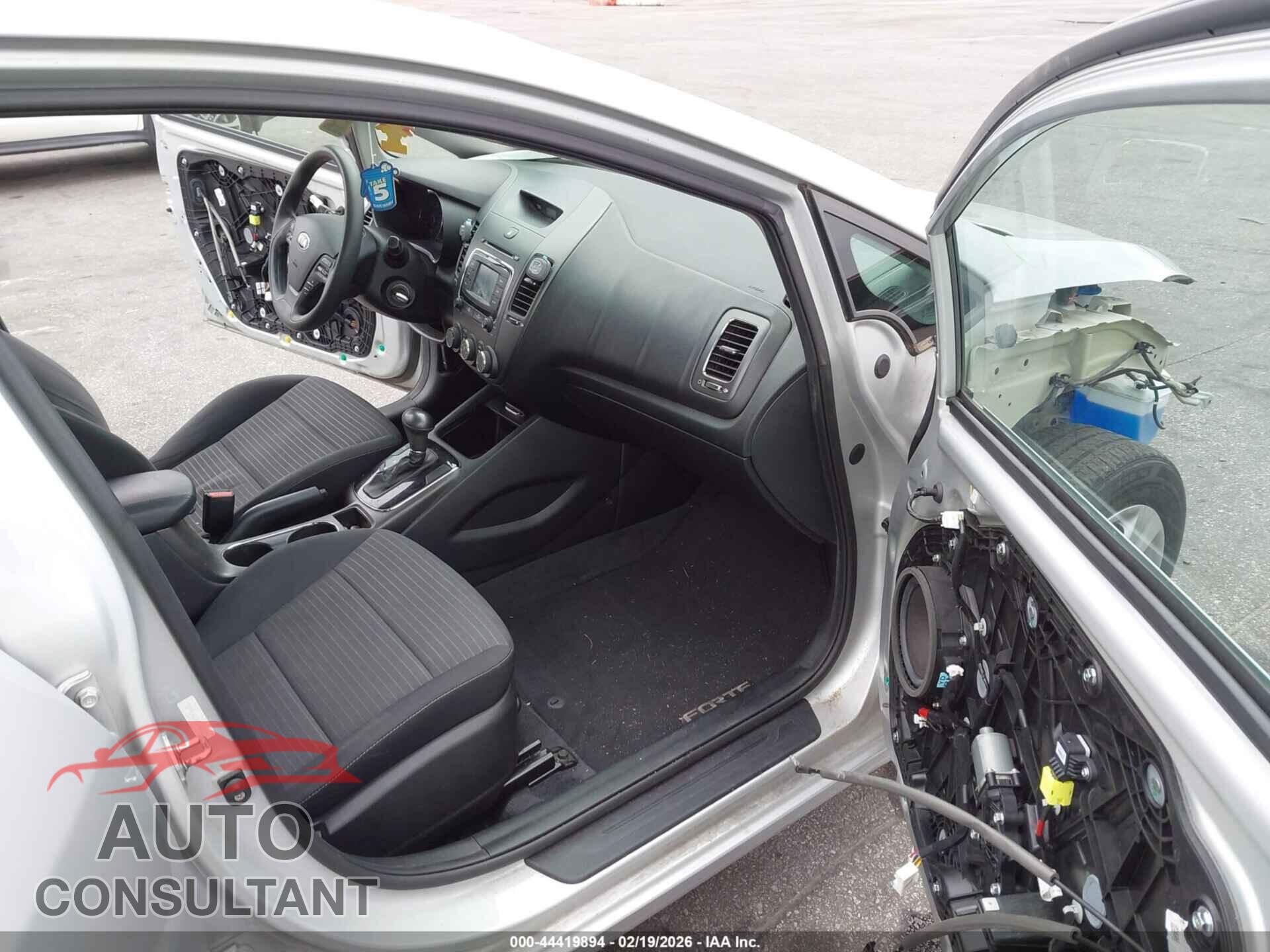 KIA FORTE 2017 - 3KPFL4A74HE160227