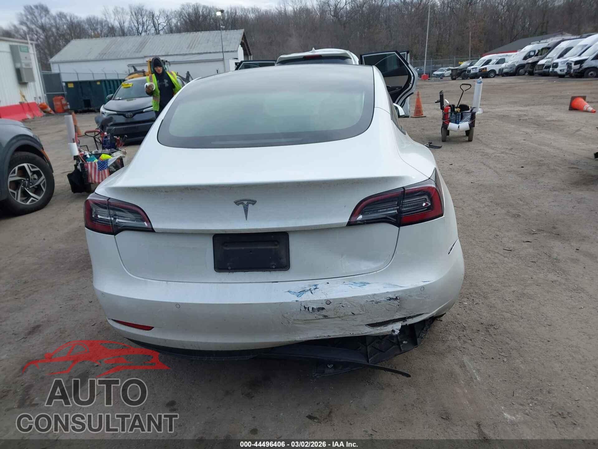 TESLA MODEL 3 2021 - 5YJ3E1EA2MF046569