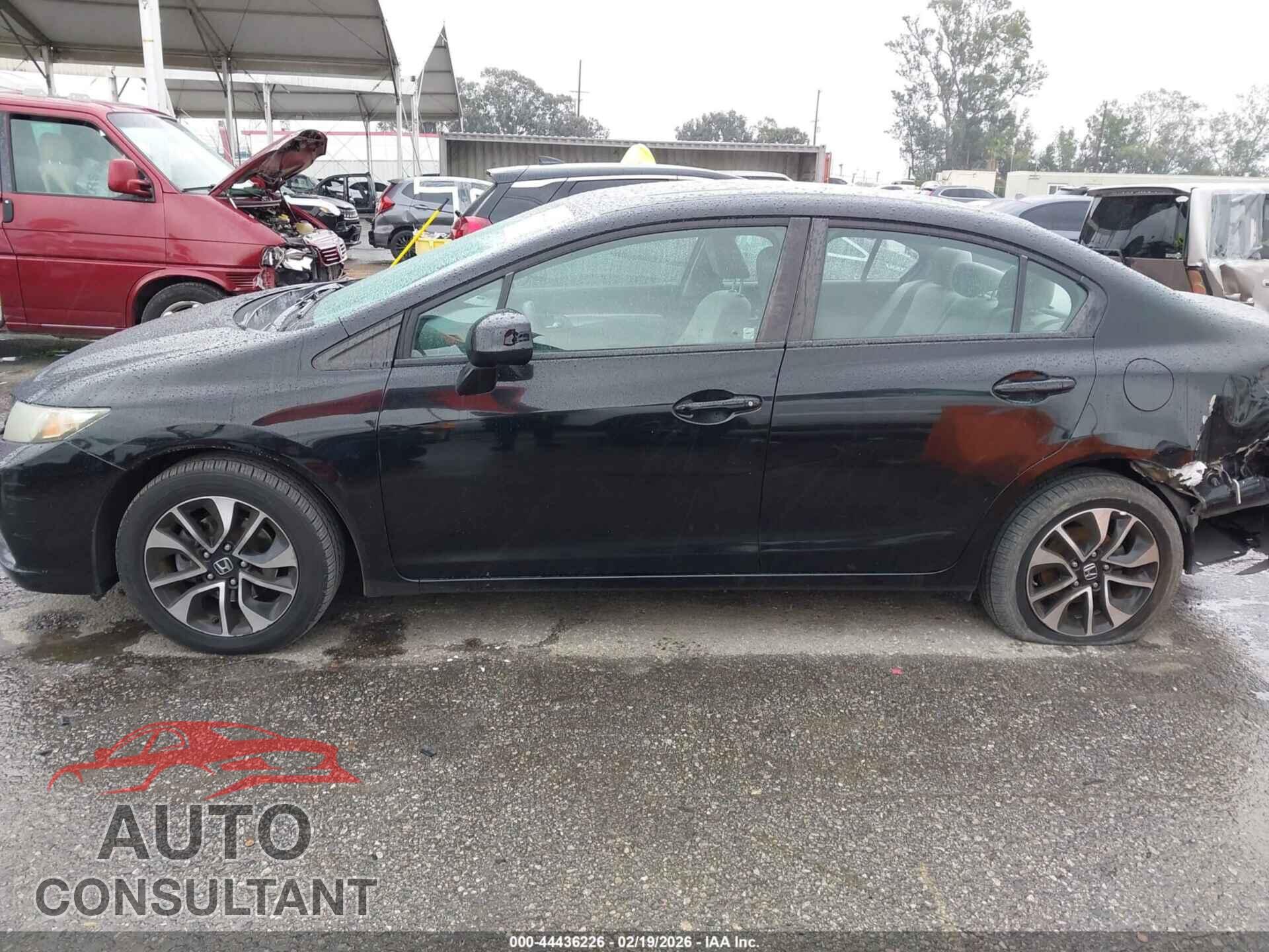 HONDA CIVIC 2013 - 2HGFB2F86DH516475