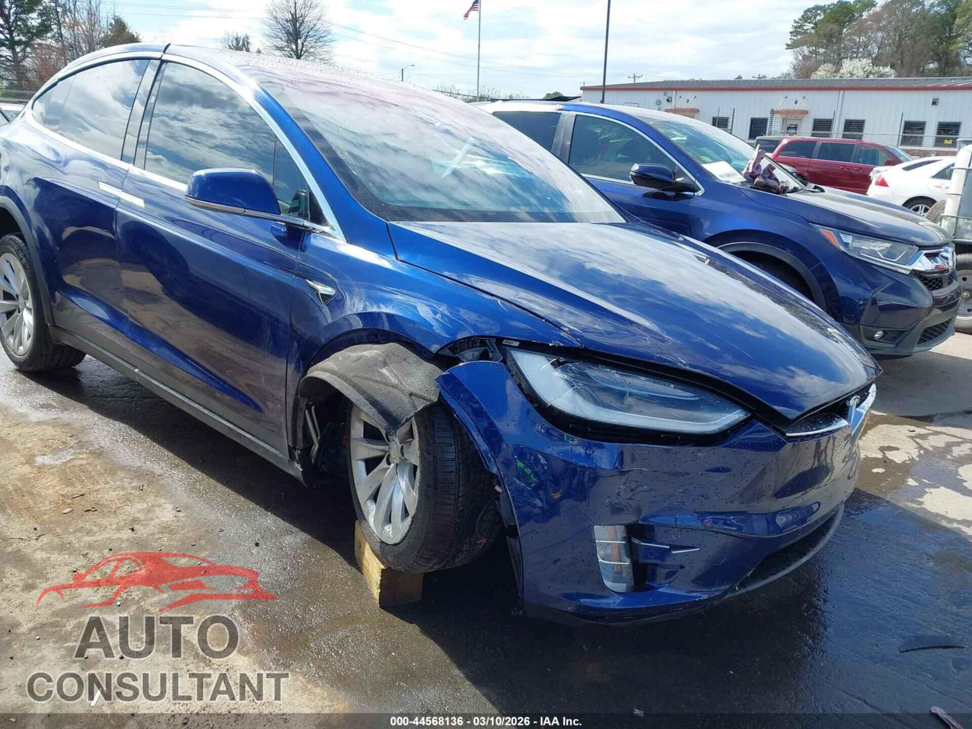TESLA MODEL X 2017 - 5YJXCBE20HF044041